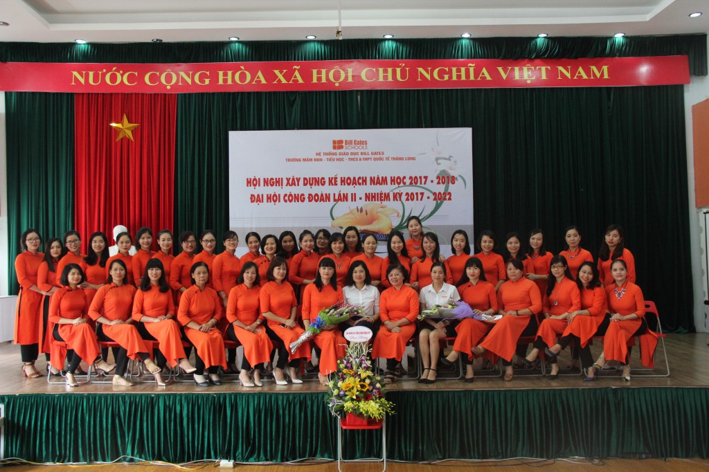 Thành công của Hội nghị cán bộ, giáo viên, nhân viên Trường THQT Thăng Long năm học 2017-2018