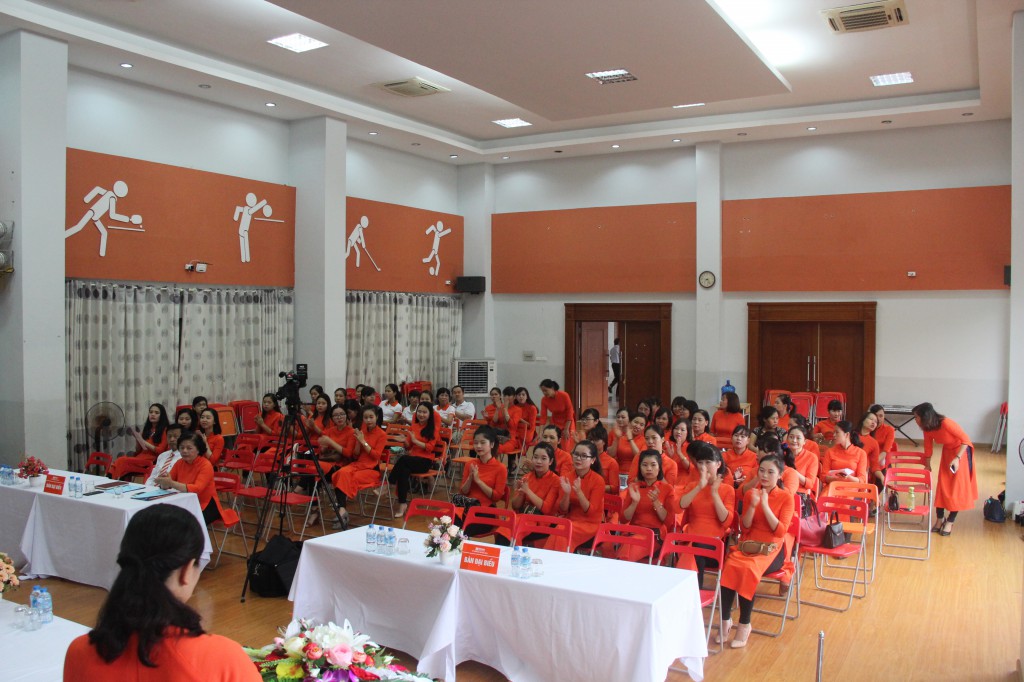 Thành công của Hội nghị cán bộ, giáo viên, nhân viên Trường THQT Thăng Long năm học 2017-2018