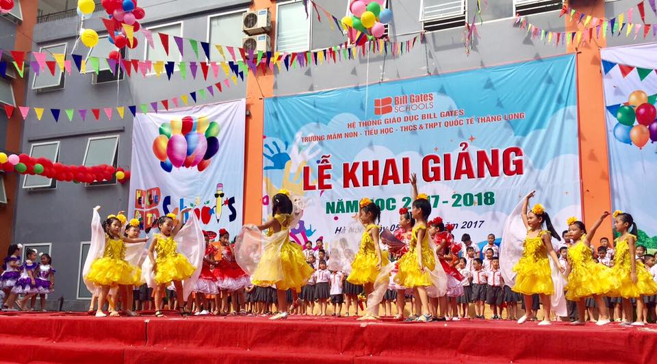 CẢM XÚC NGÀY KHAI TRƯỜNG CÙNG CÁC CON TÔI