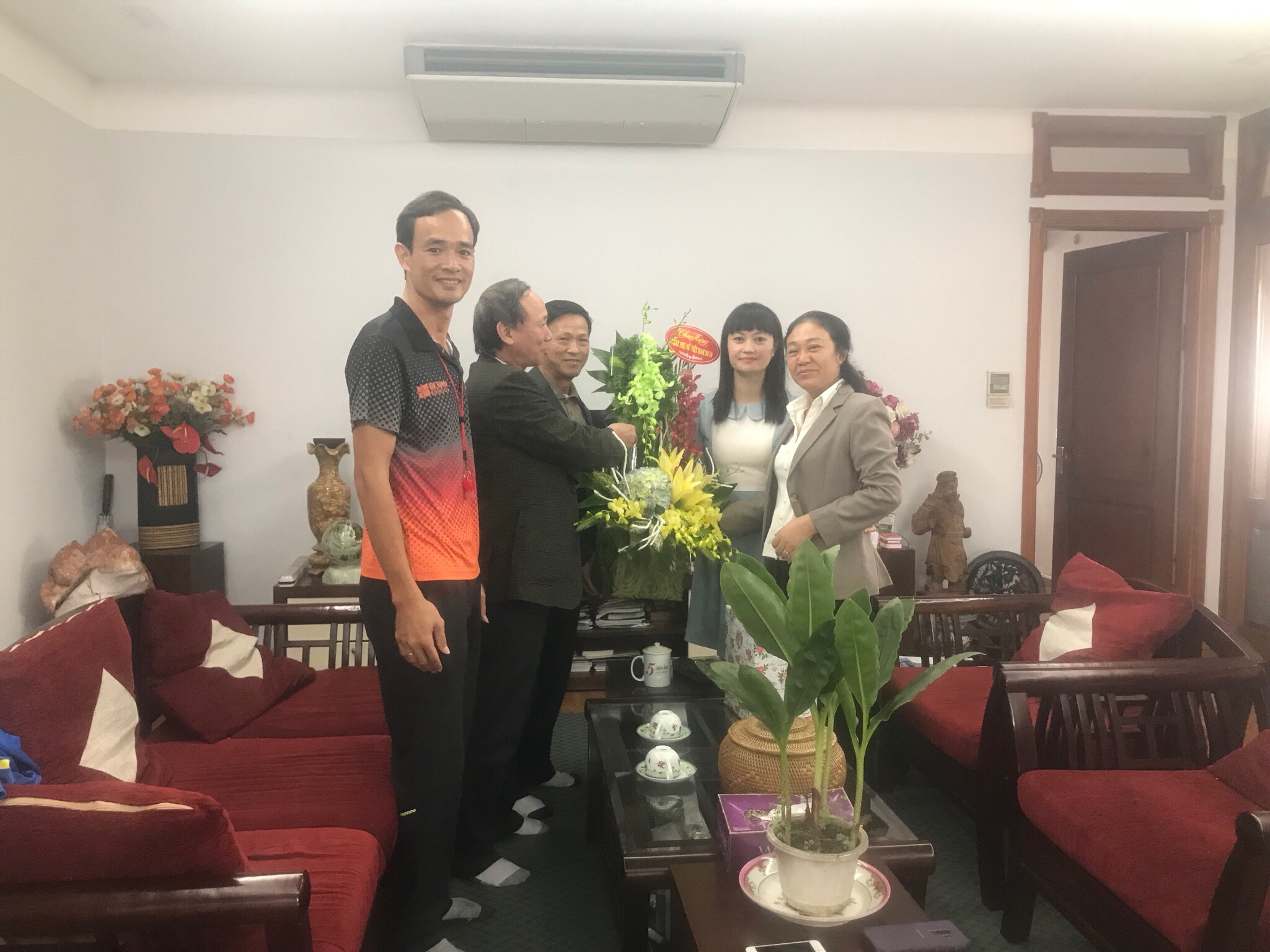 Chúc mừng Ngày Phụ nữ Việt Nam 20-10