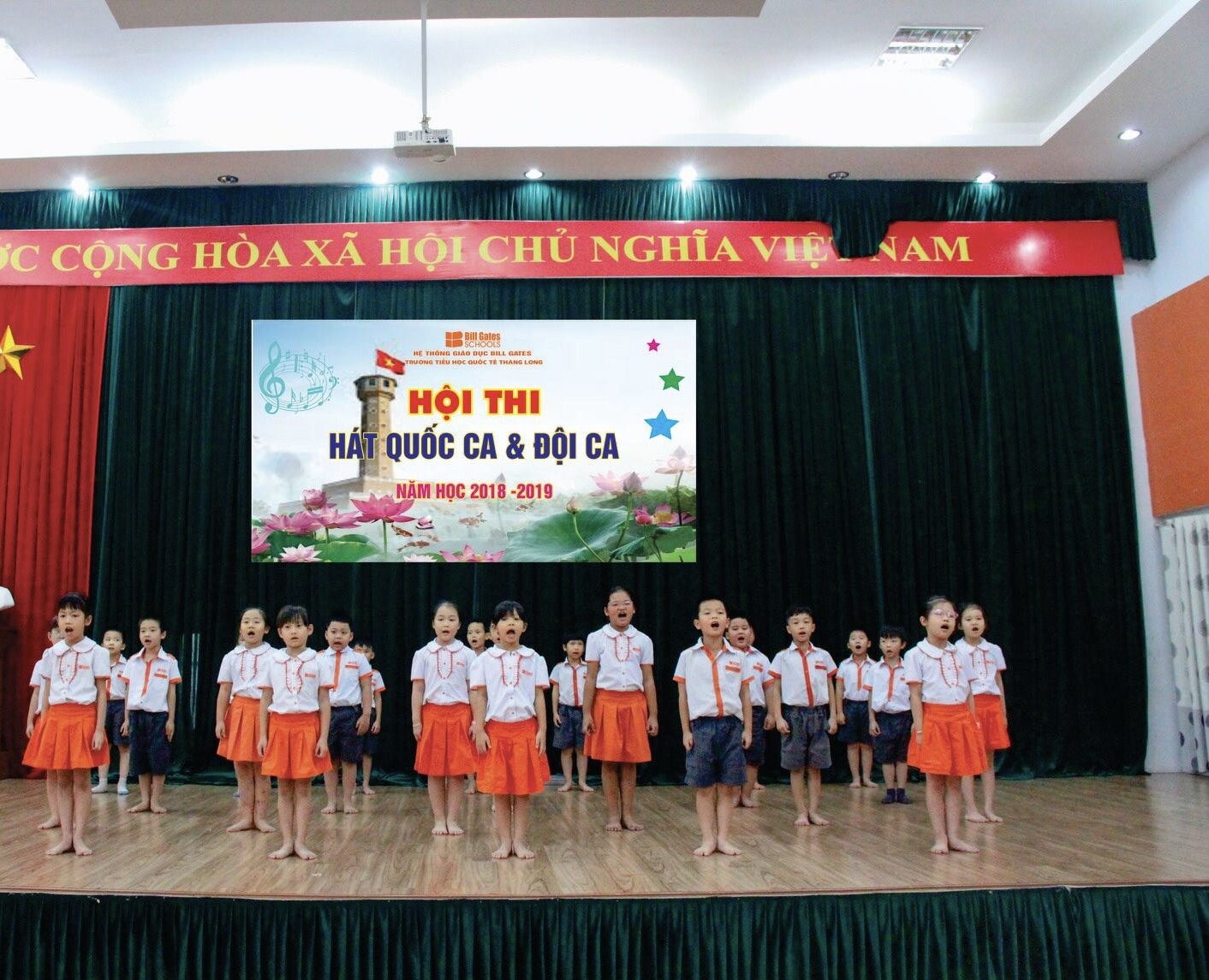 Hát Quốc ca từ sâu thẳm trái tim mình
