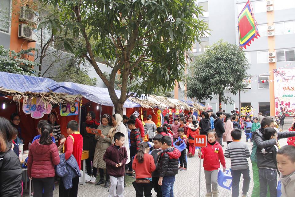 Hội chợ trường em
