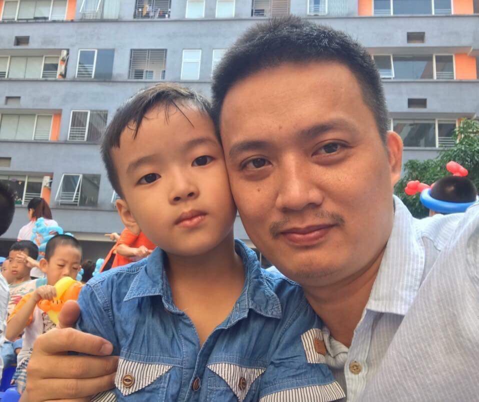 Con trai vào lớp 1