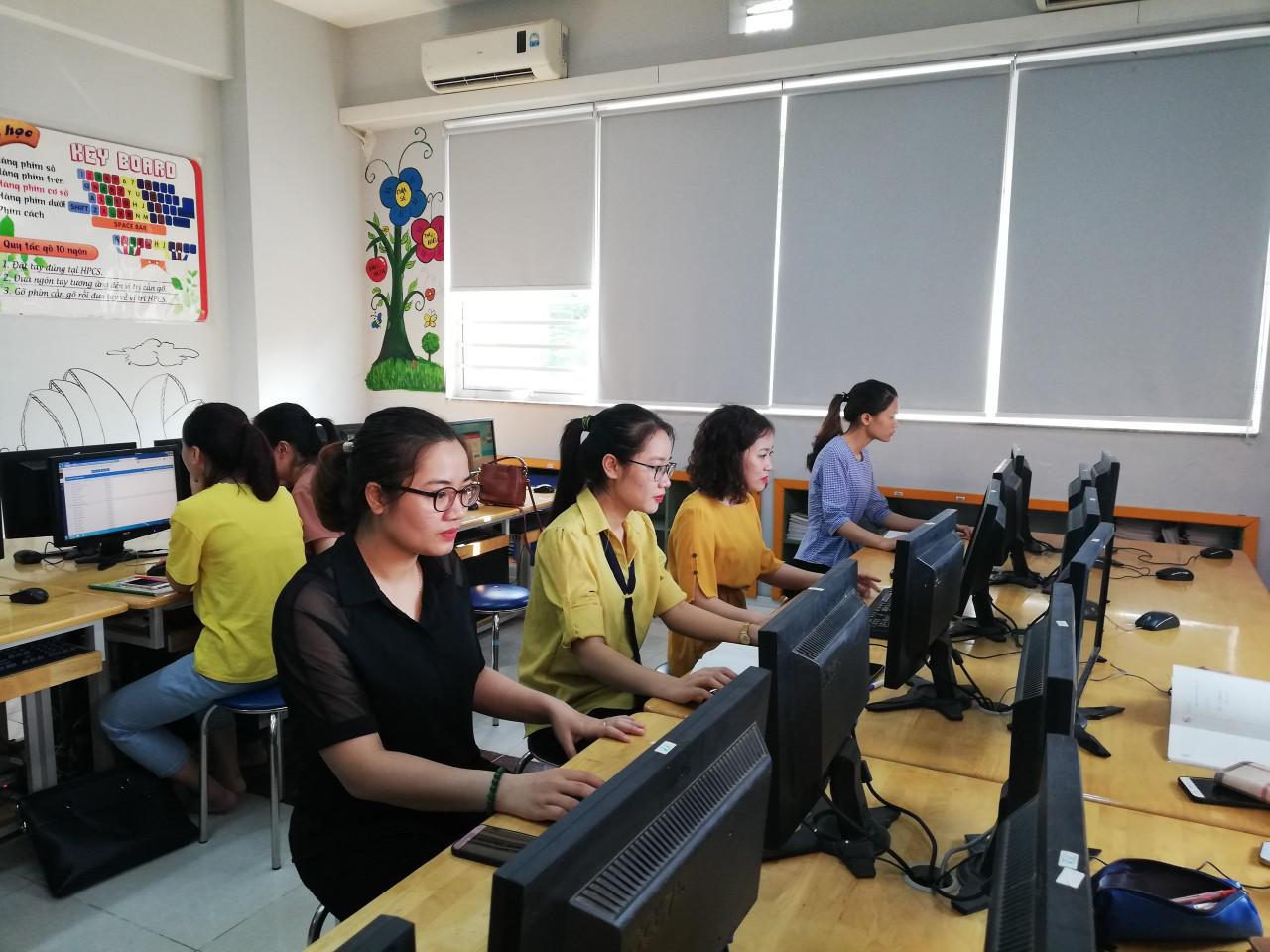Tập huấn phần mềm eSAMS cho đội ngũ giáo viên tiểu học