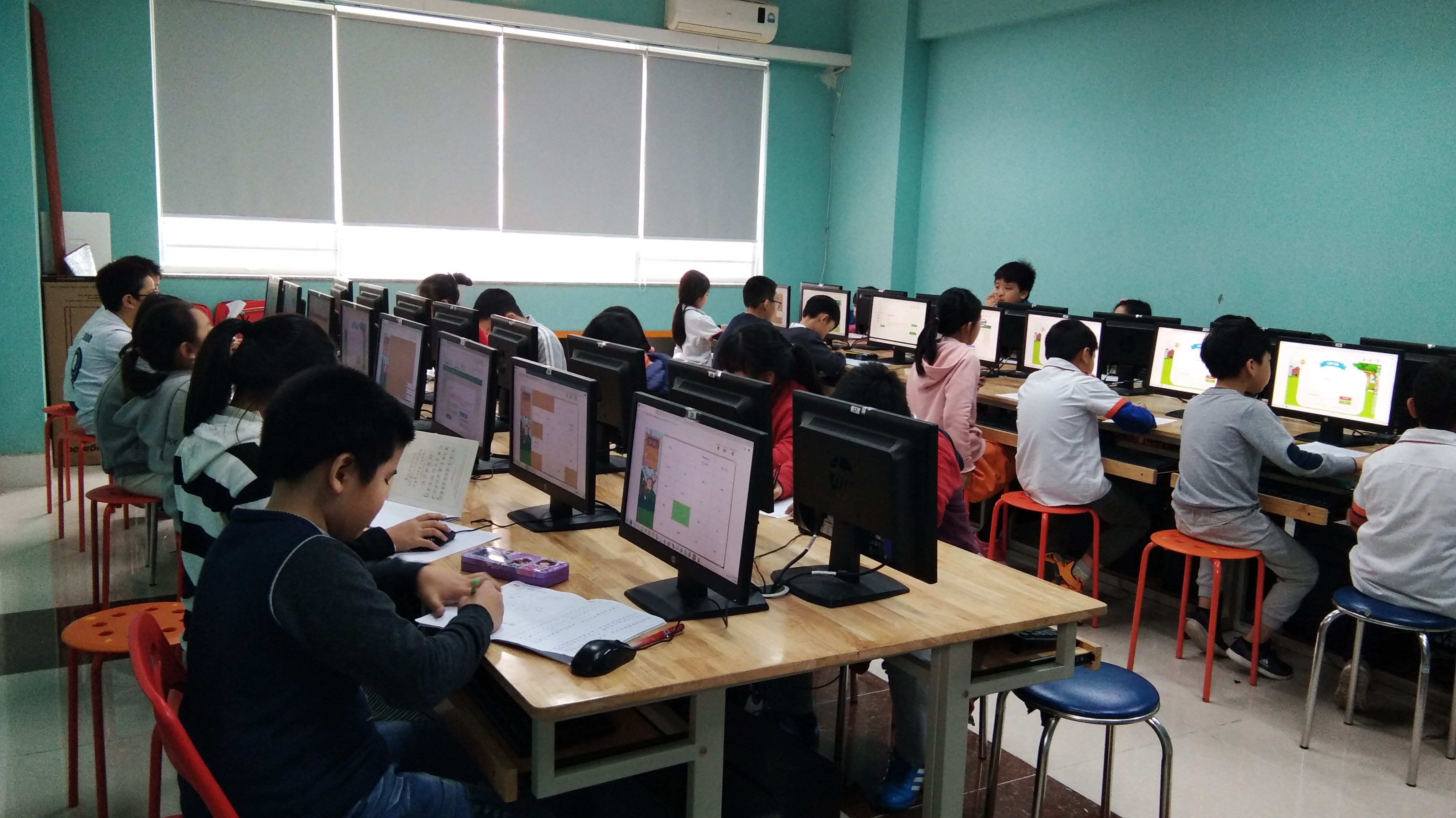 Cuộc thi giải Toán trên Internet cấp Trường