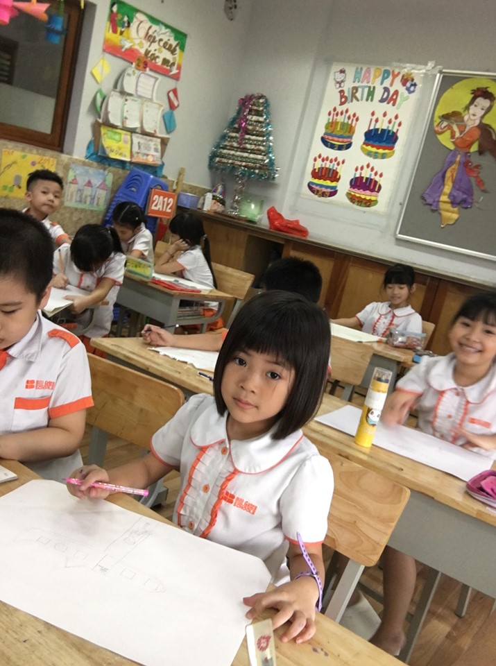 Học sinh với cuộc thi vẽ tranh Sân chơi ý tưởng trẻ thơ