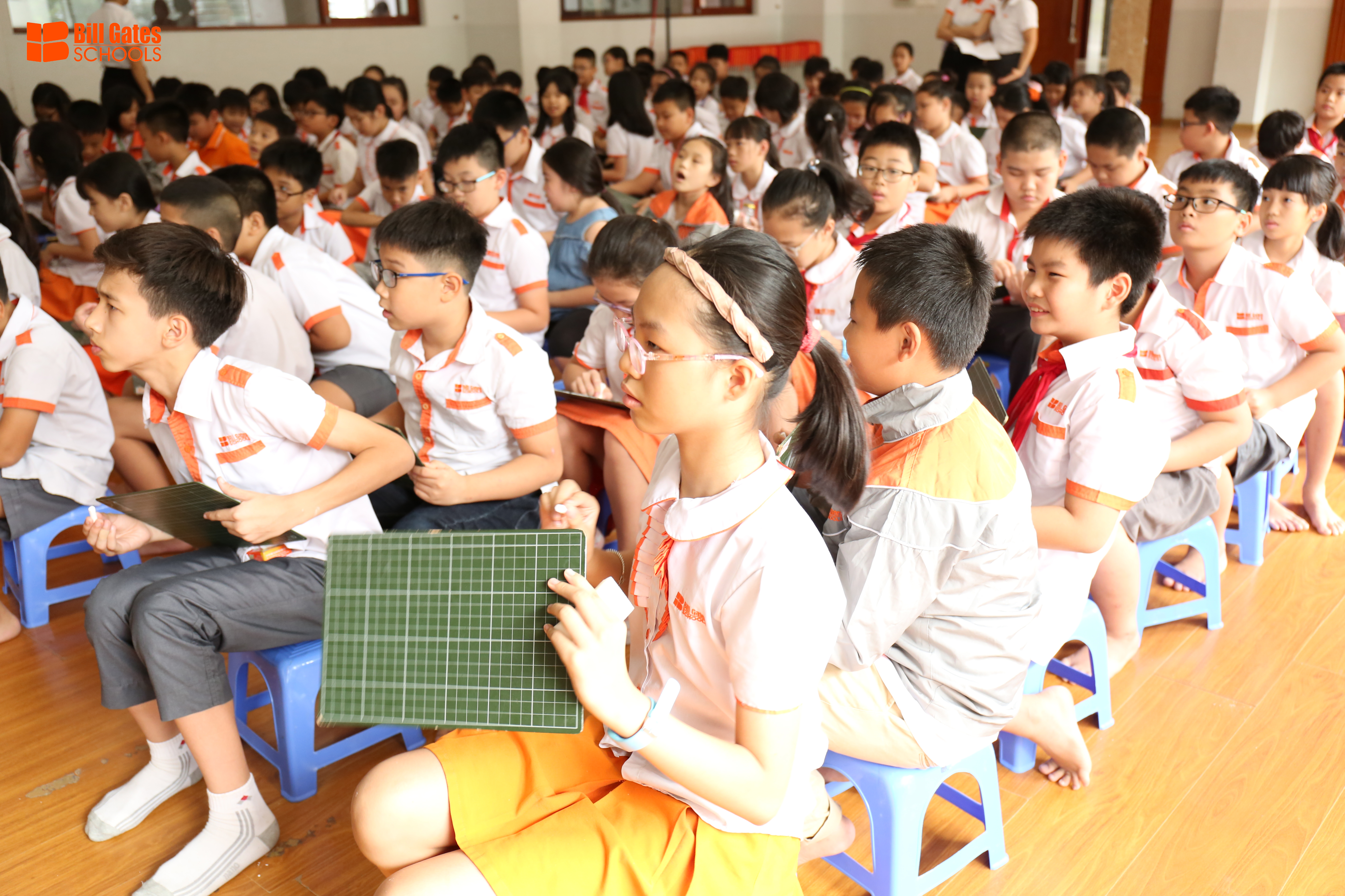 Game show Ring the Golden Bell - Grade 5
