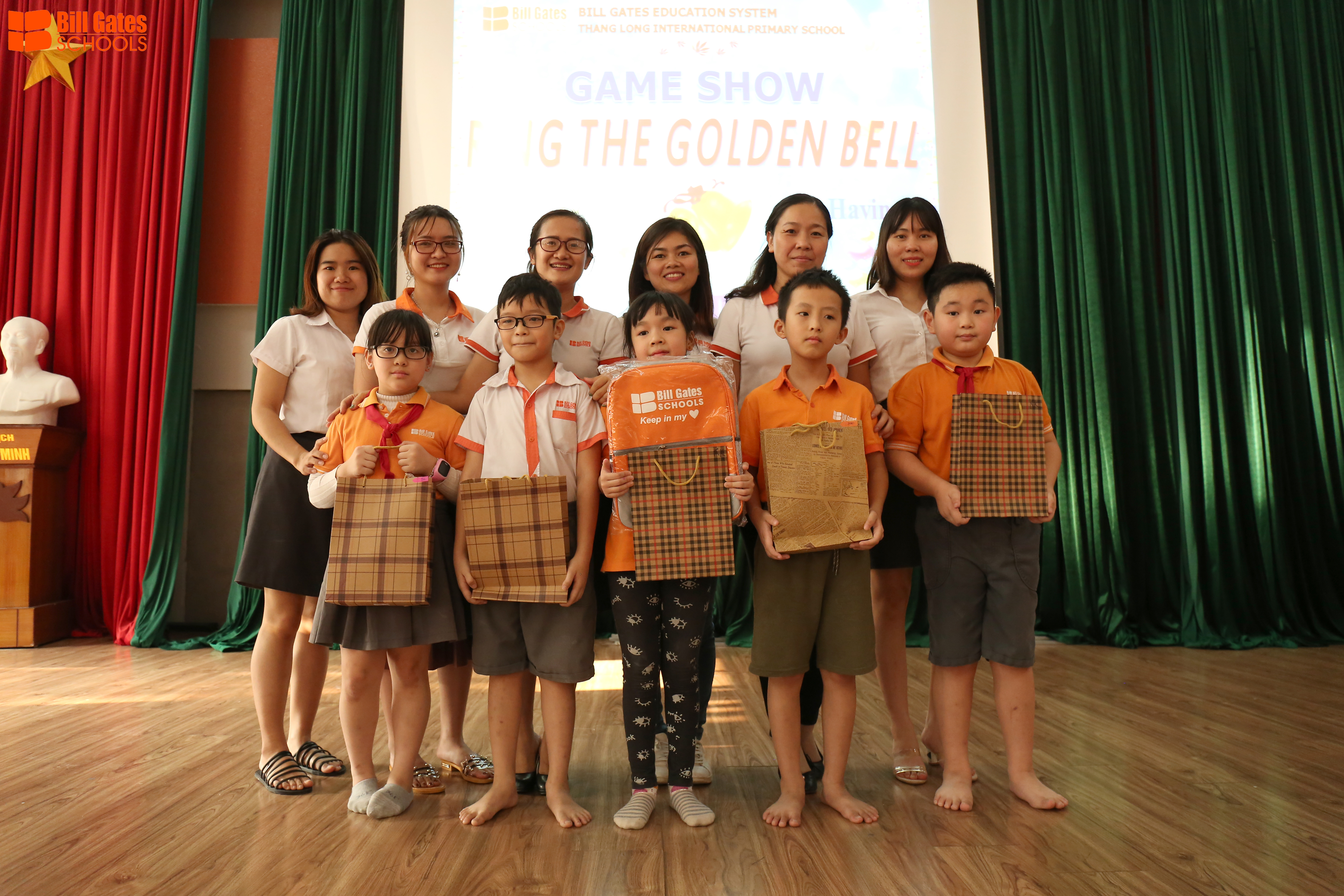 The game show Ring the Golden Bell of Grade 4
