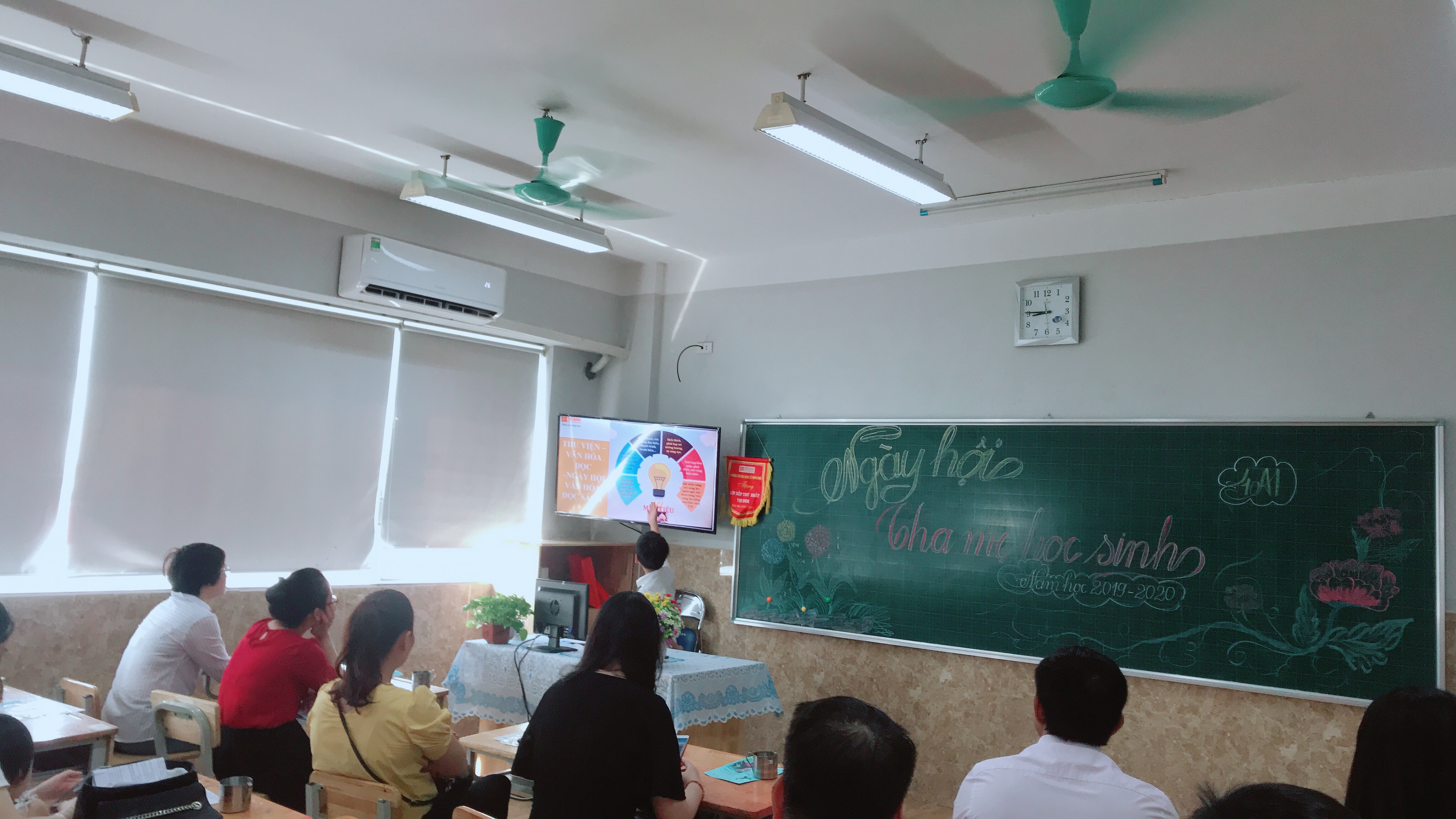 Ngày hội cha mẹ học sinh lớp 4a1