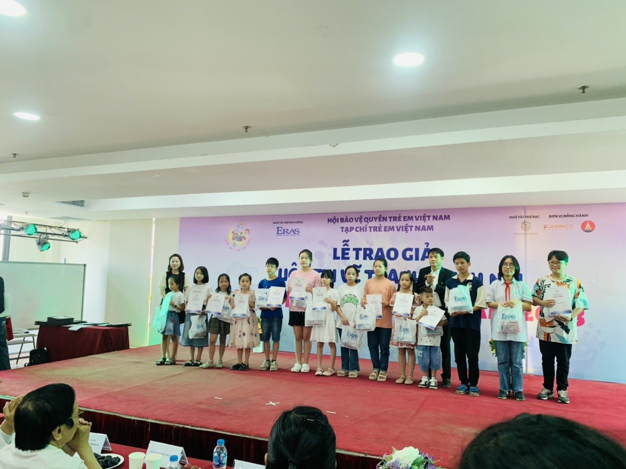 Bất ngờ thông điệp của học sinh gửi gắm qua tranh vẽ 'Ngôi nhà mơ ước' năm 2023
