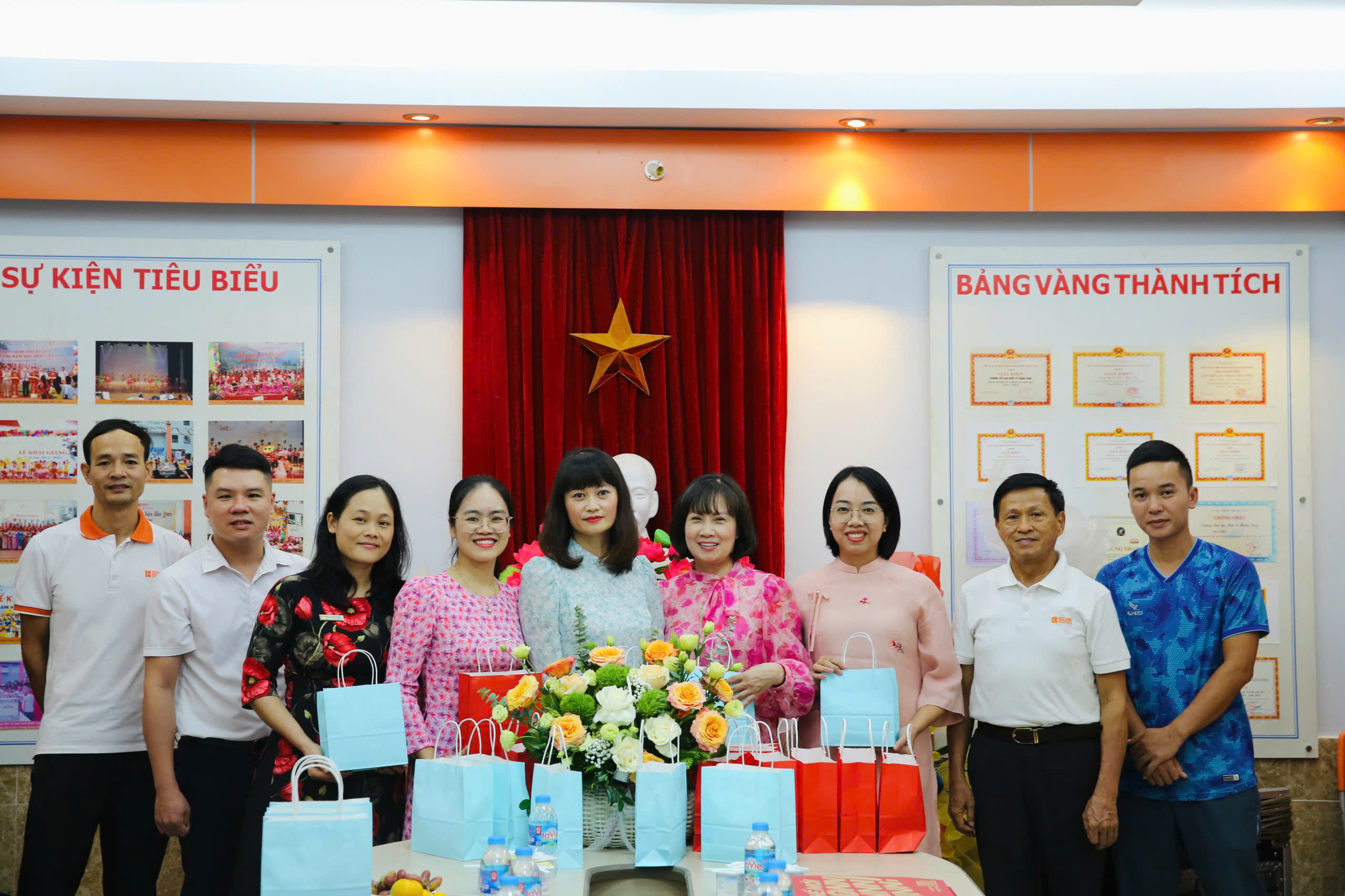 Công đoàn Trường Tiểu học Quốc tế Thăng Long tổ chức kỉ niệm 95 năm Ngày Phụ nữ Việt Nam 20/10/2025.