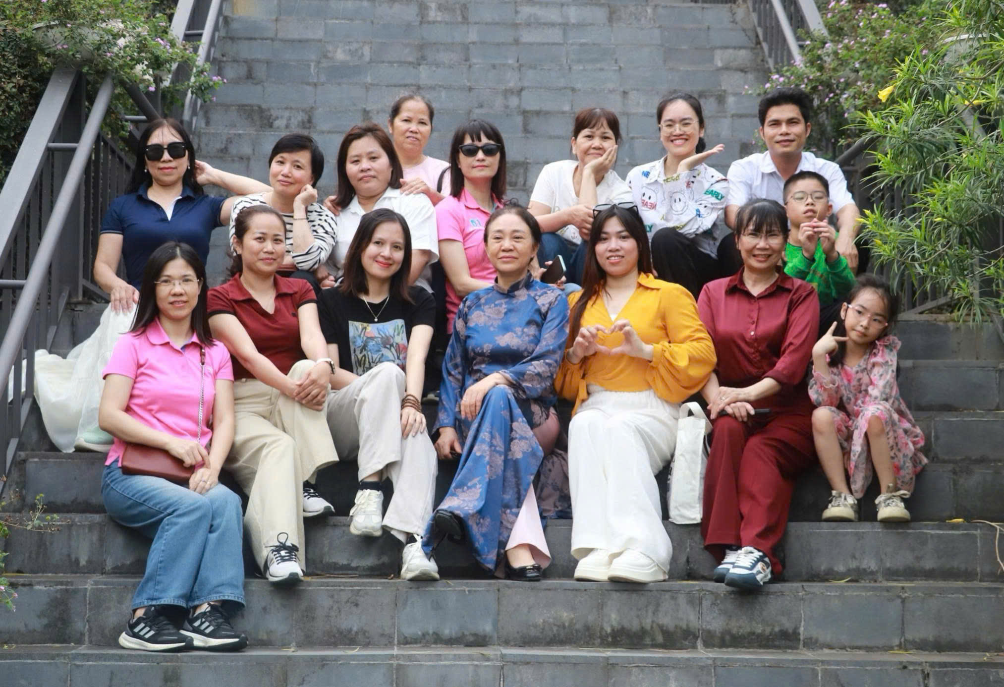 KHỞI ĐẦU NĂM MỚI BÌNH AN: HÀNH TRÌNH DU XUÂN TÂY THIÊN – TAM ĐẢO CỦA CBGVNV TRƯỜNG TIỂU HỌC QUỐC TẾ THĂNG LONG