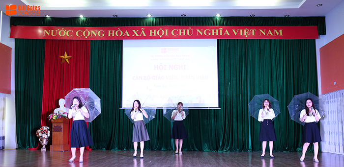 Hình ảnh hoạt động