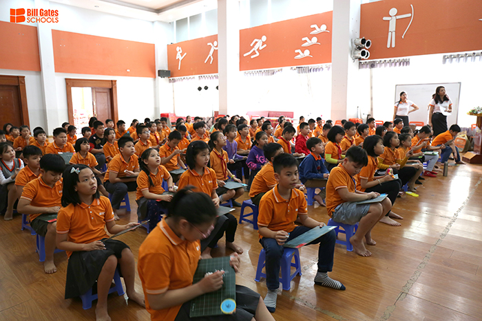 Hình ảnh hoạt động