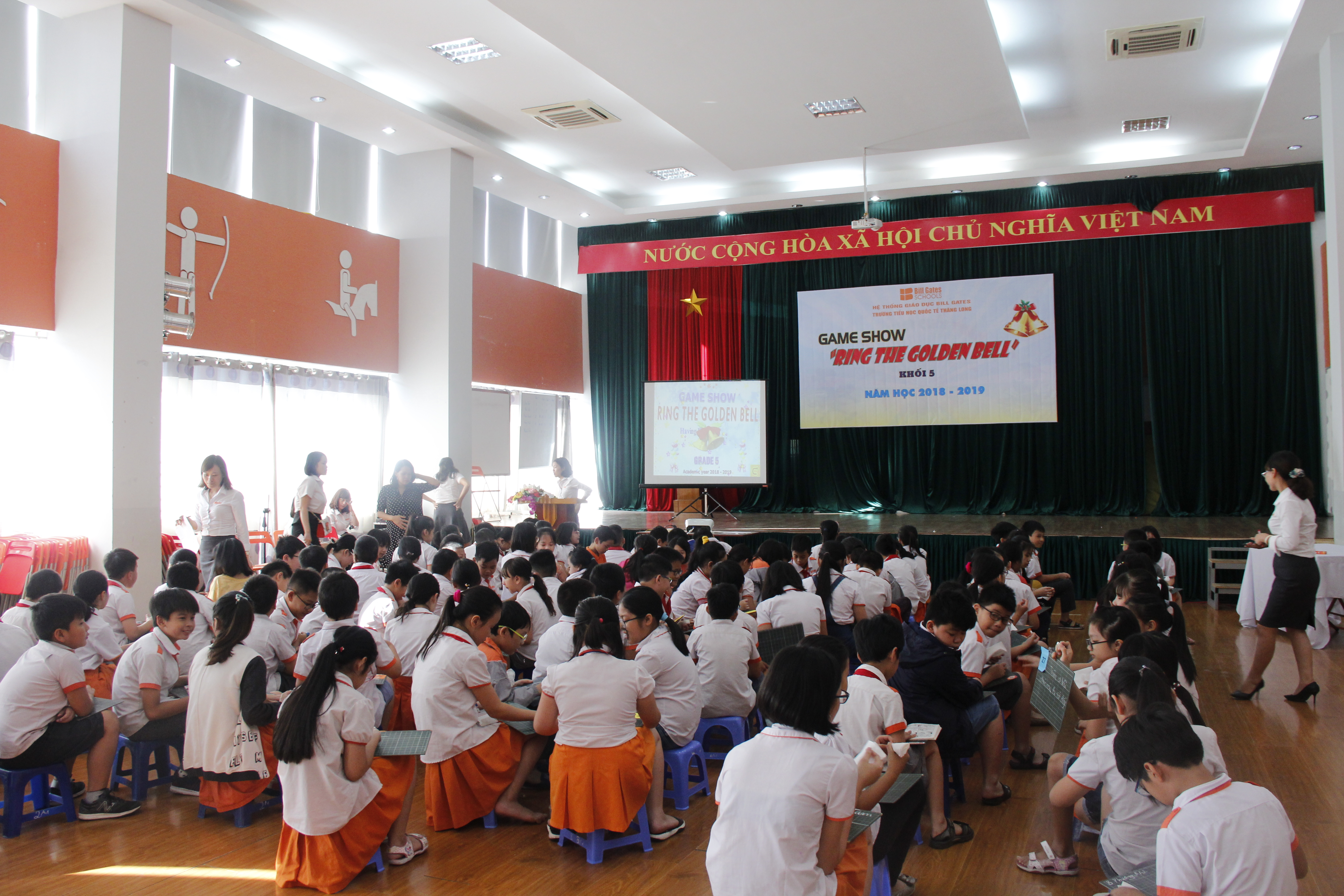 Hình ảnh hoạt động