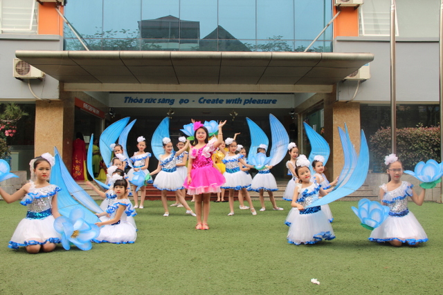 Hình ảnh hoạt động