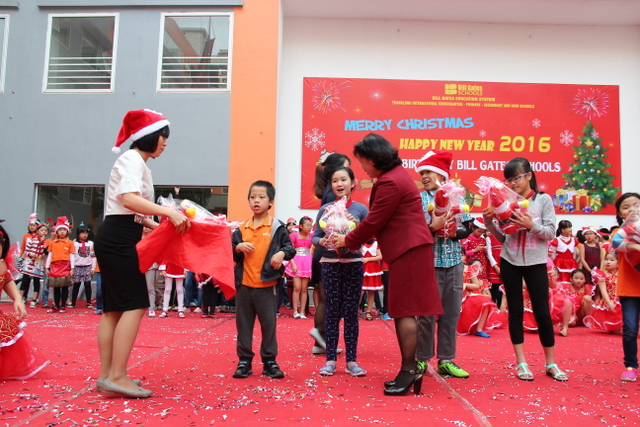 Hình ảnh hoạt động
