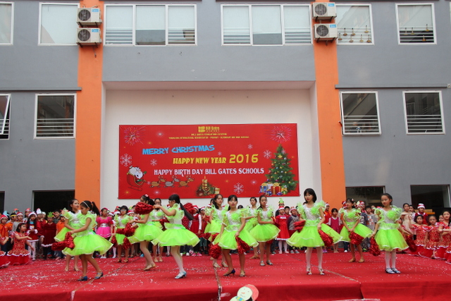 Hình ảnh hoạt động