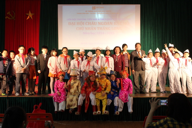 Hình ảnh hoạt động