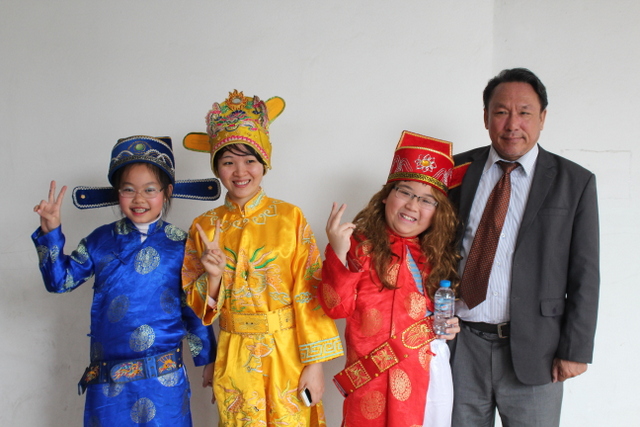 Hình ảnh hoạt động