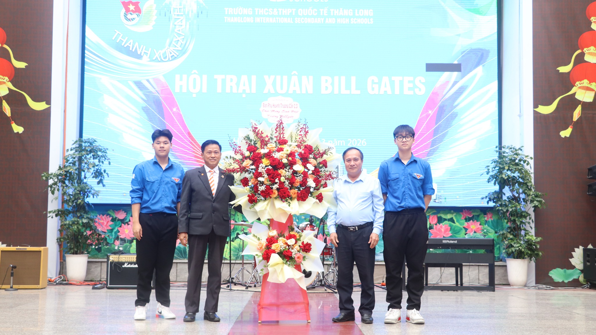 Hình ảnh hoạt động