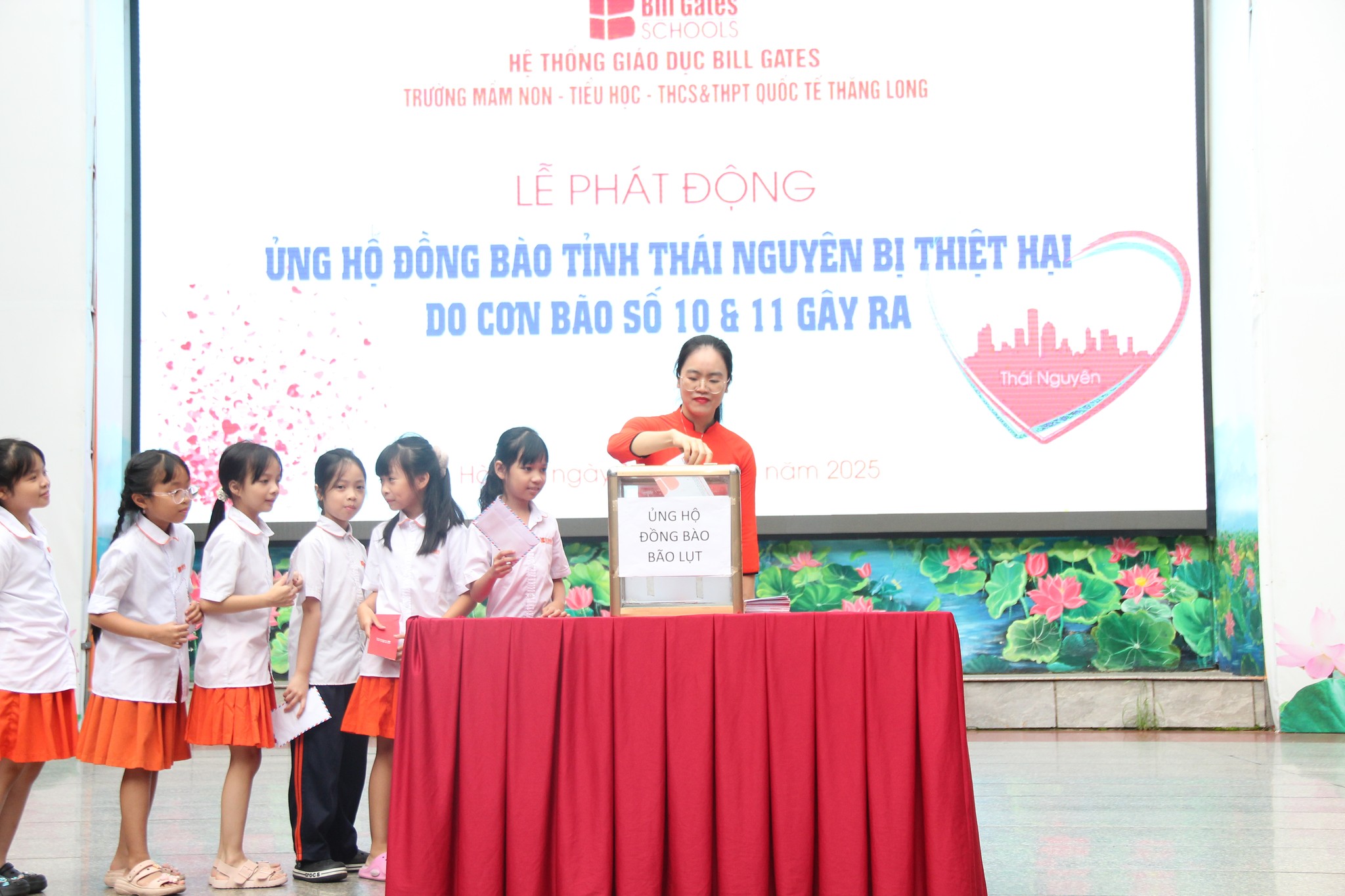 Hình ảnh hoạt động