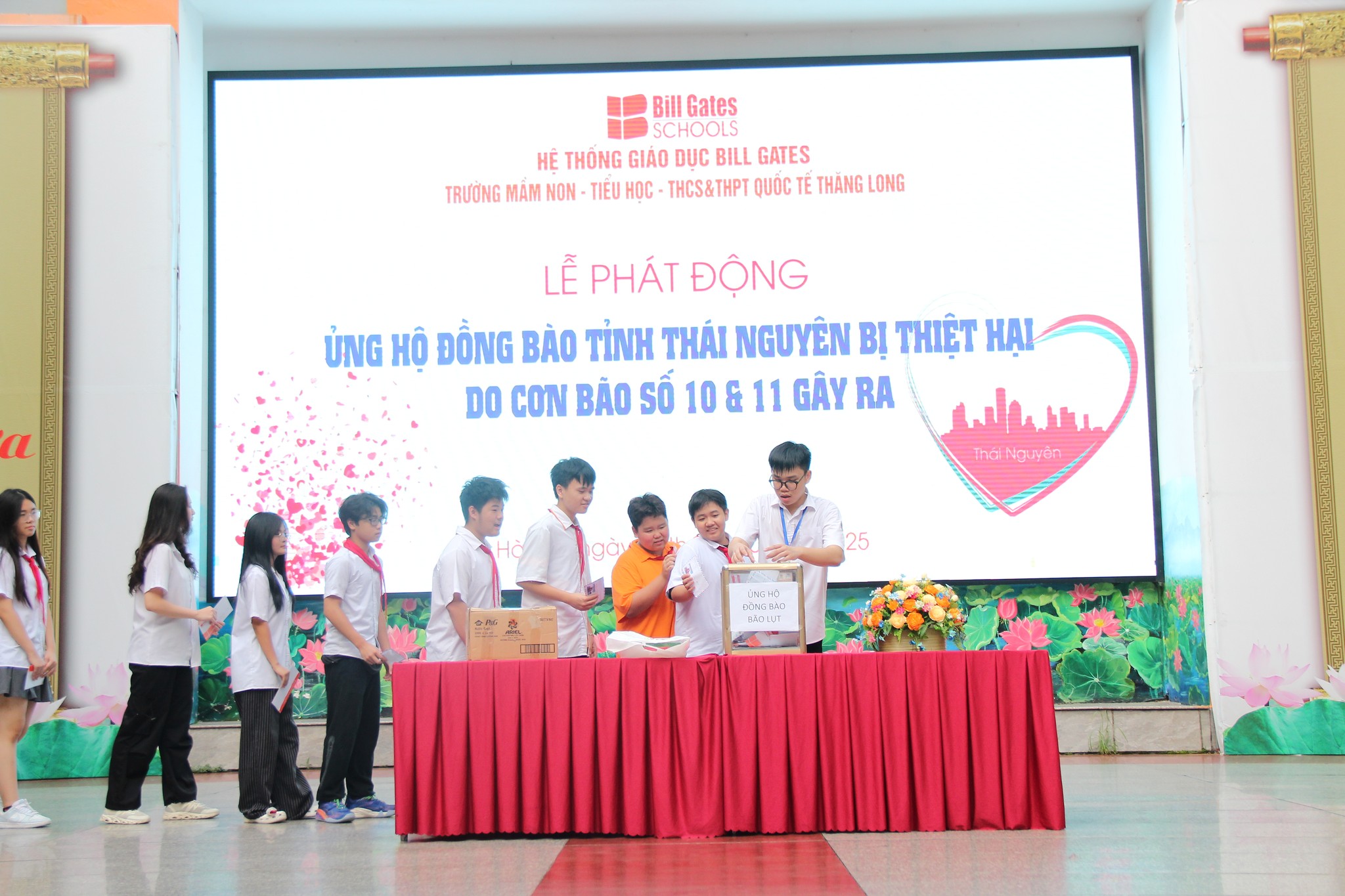 Hình ảnh hoạt động