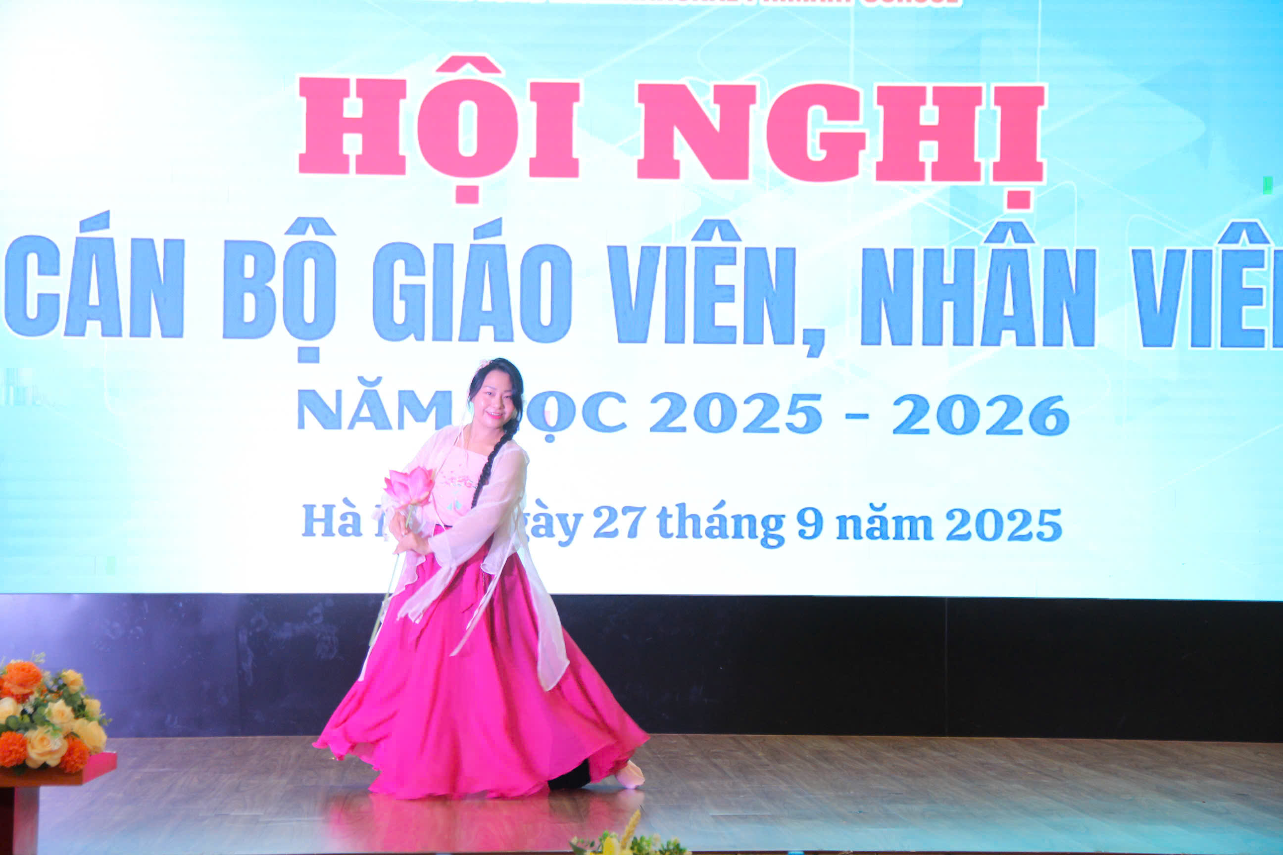 Hình ảnh hoạt động