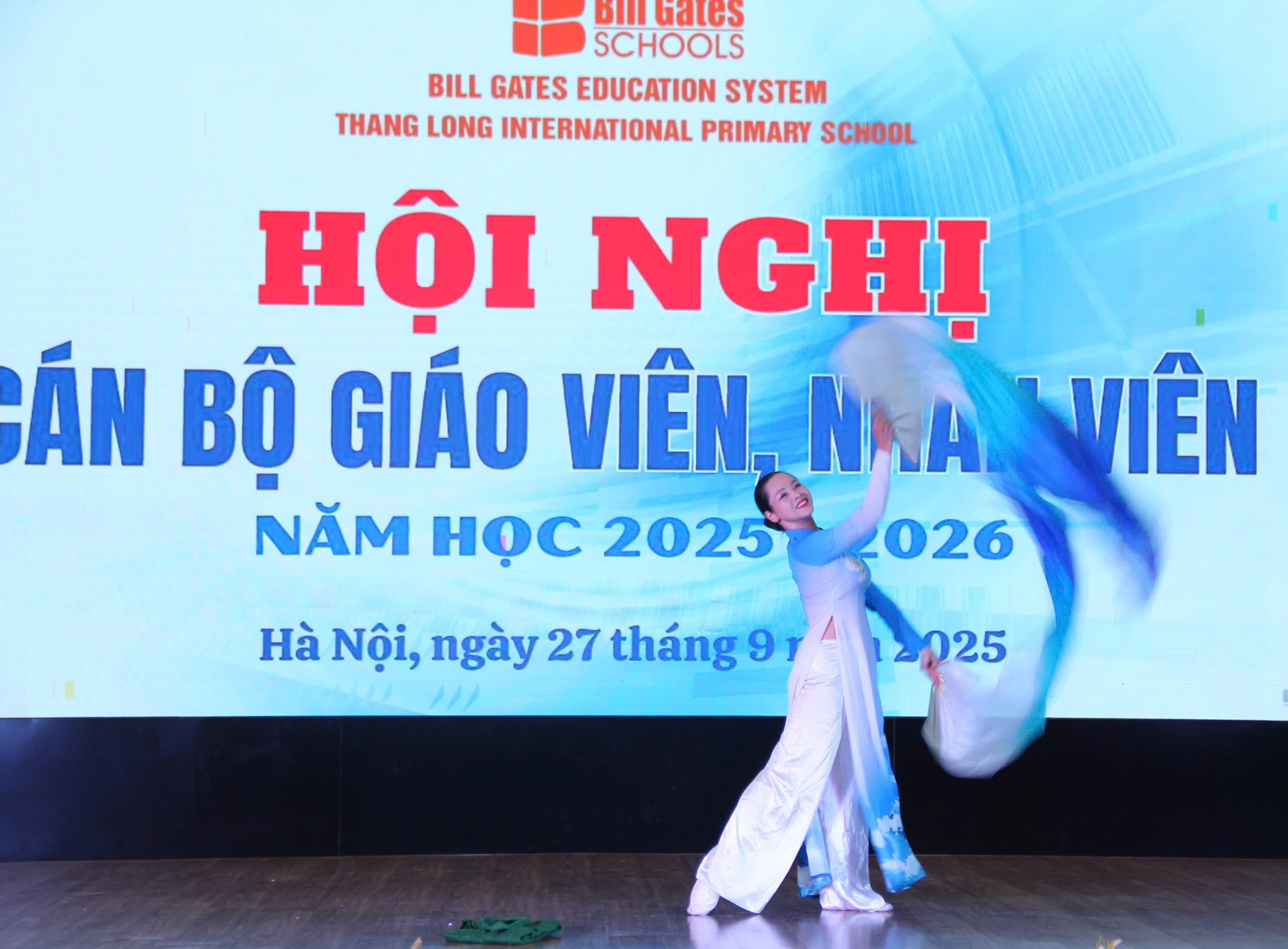 Hình ảnh hoạt động
