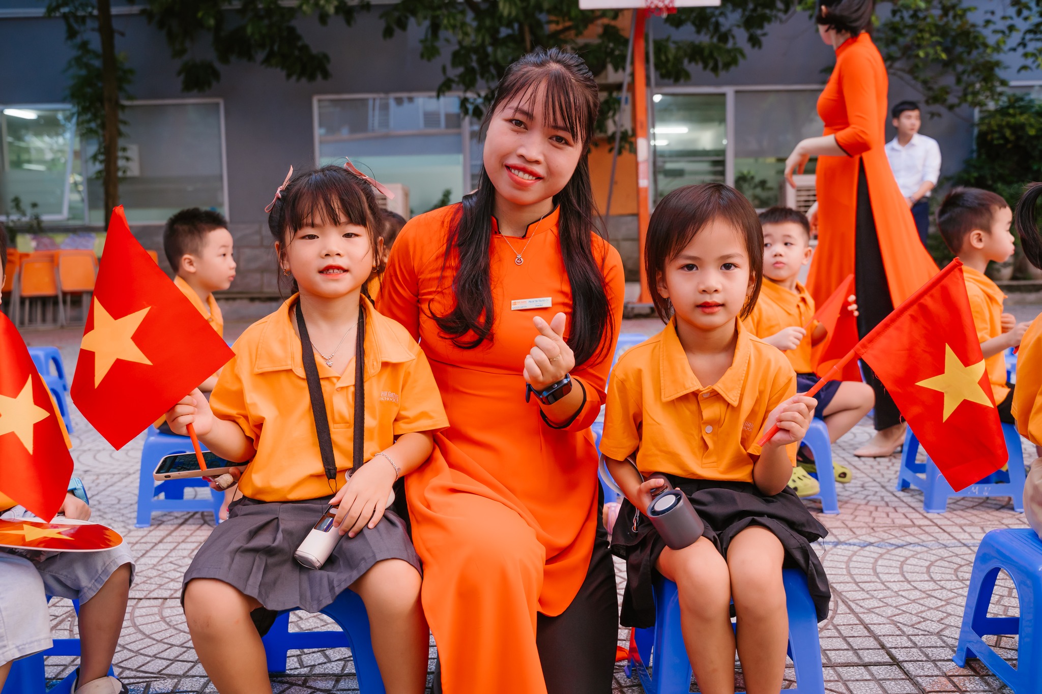 Hình ảnh hoạt động