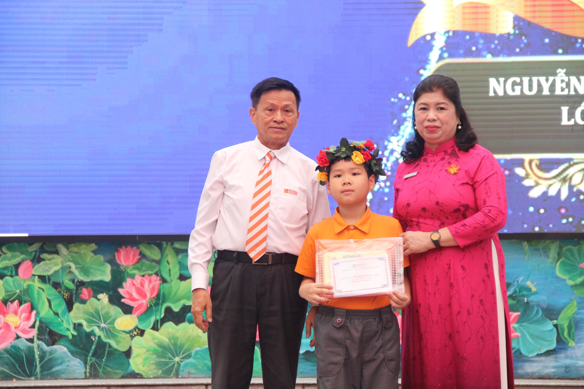 Hình ảnh hoạt động
