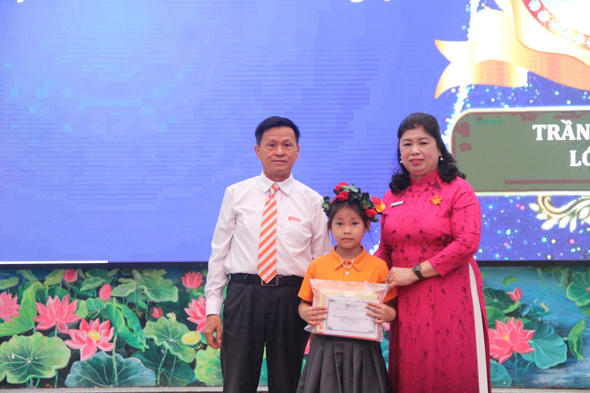 Hình ảnh hoạt động