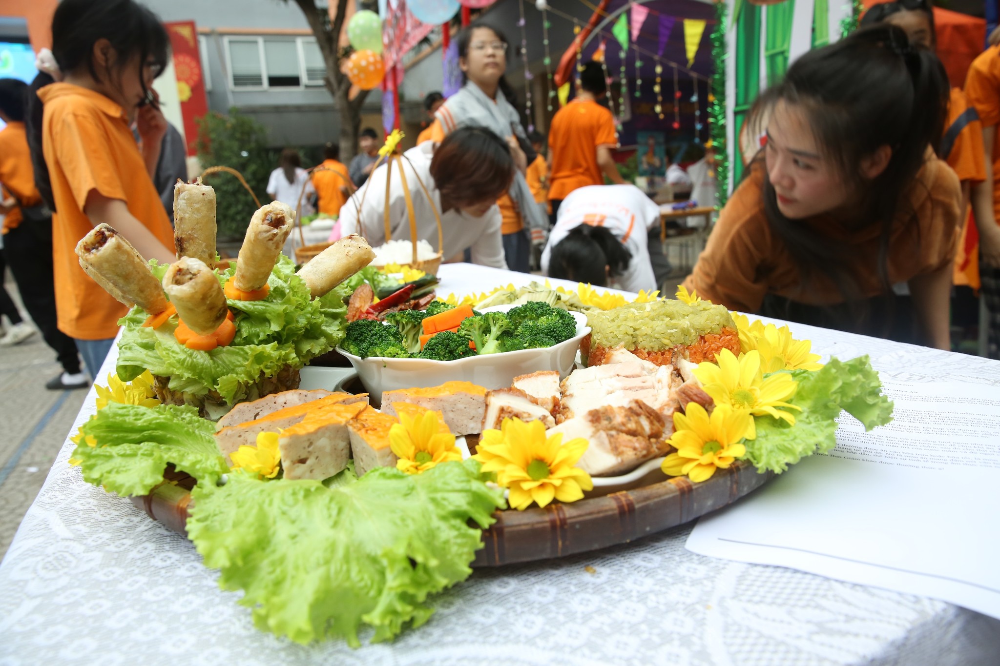 Hình ảnh hoạt động