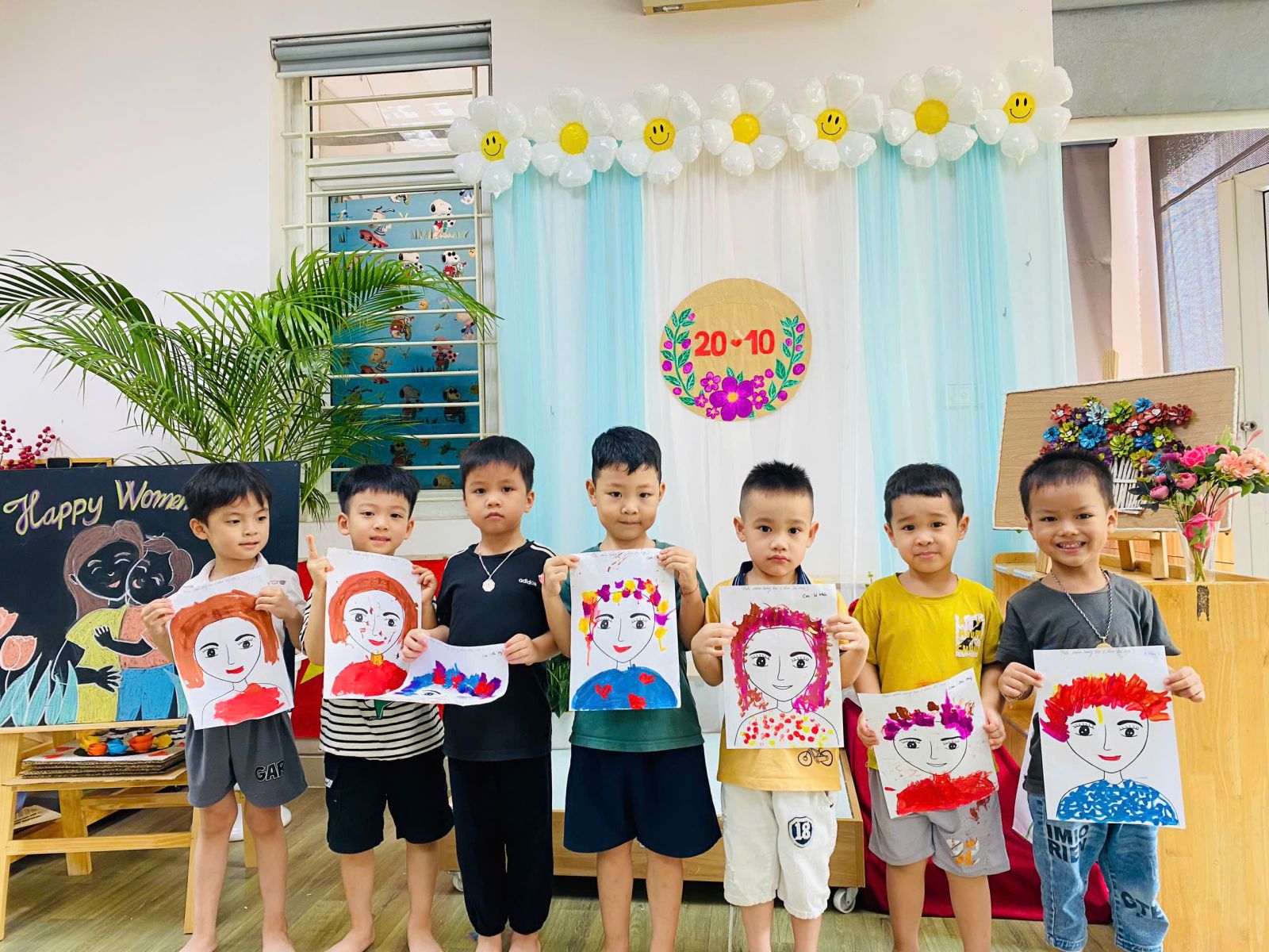 HOẠT ĐỘNG THỔI MÀU SÁNG TẠO CỦA CÁC BÉ KHỐI MẪU GIÁO NHỠ TRƯỜNG MẦM NON TỨ LIÊN