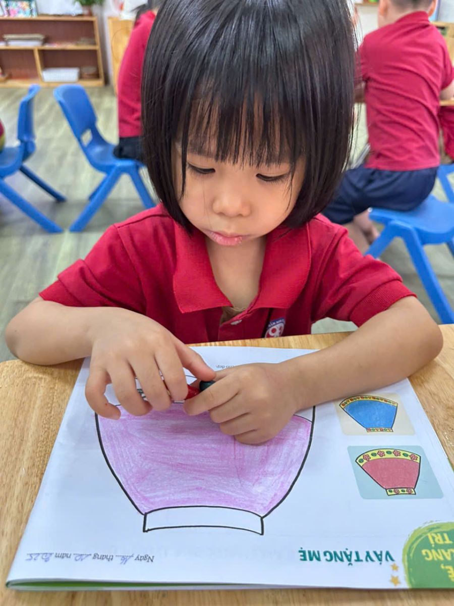 🌷Học sinh khối mẫu giáo lớn nô nức cùng tháng 10 yêu thương.