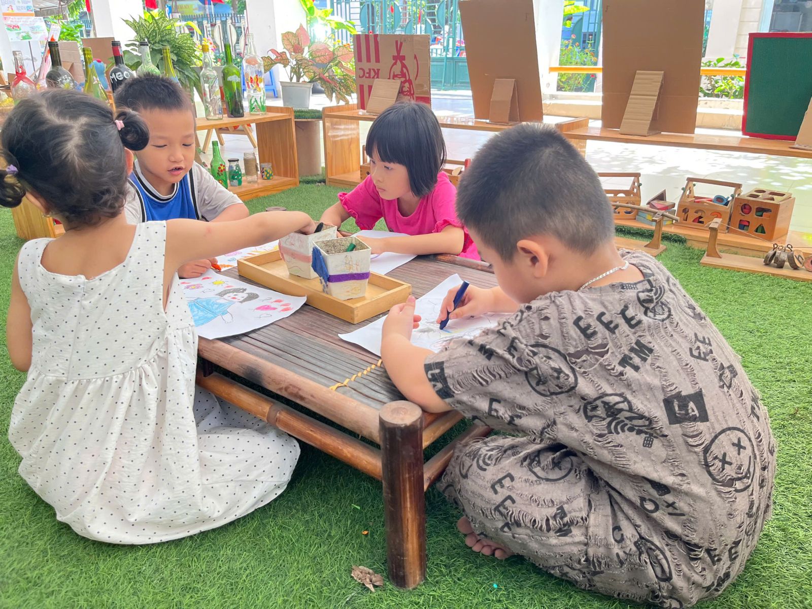 🌿  TRẢI NGHIỆM CAMPING THÚ VỊ CỦA CÁC BẠN NHỎ MẪU GIÁO LỚN VẼ TRANH: