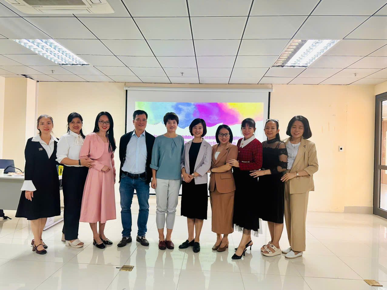 TRƯỜNG MẦM NON TỨ LIÊN THAM GIA HỘI THẢO “THIẾT KẾ HOẠT ĐỘNG STEM Ở TRƯỜNG MẦM NON DỰA TRÊN DẠY HỌC KHÁM PHÁ VÀ DỰ ÁN”