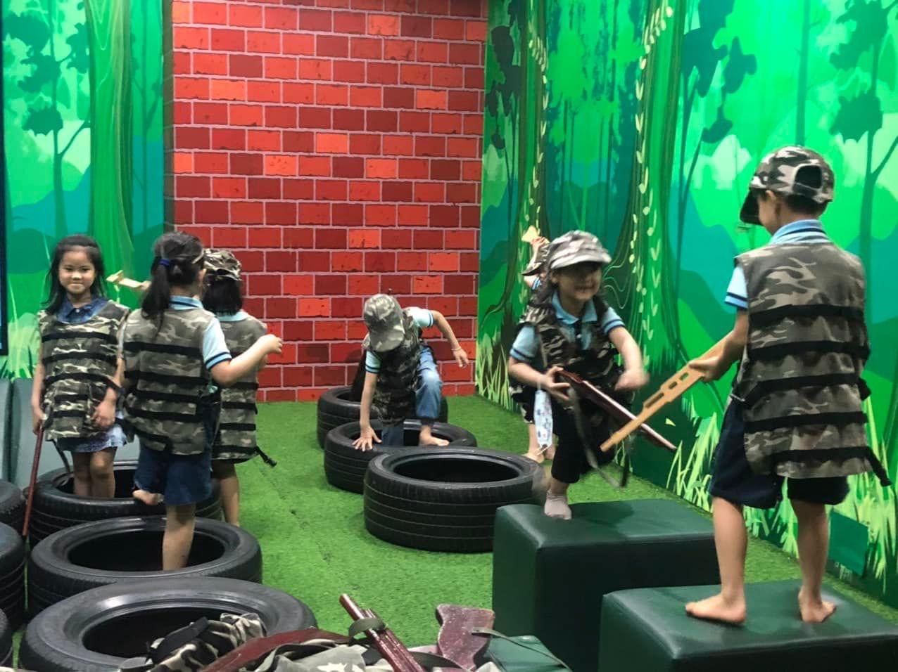 Hoạt động trải nghiệm của các con học sinh tại khu vui chơi Time City