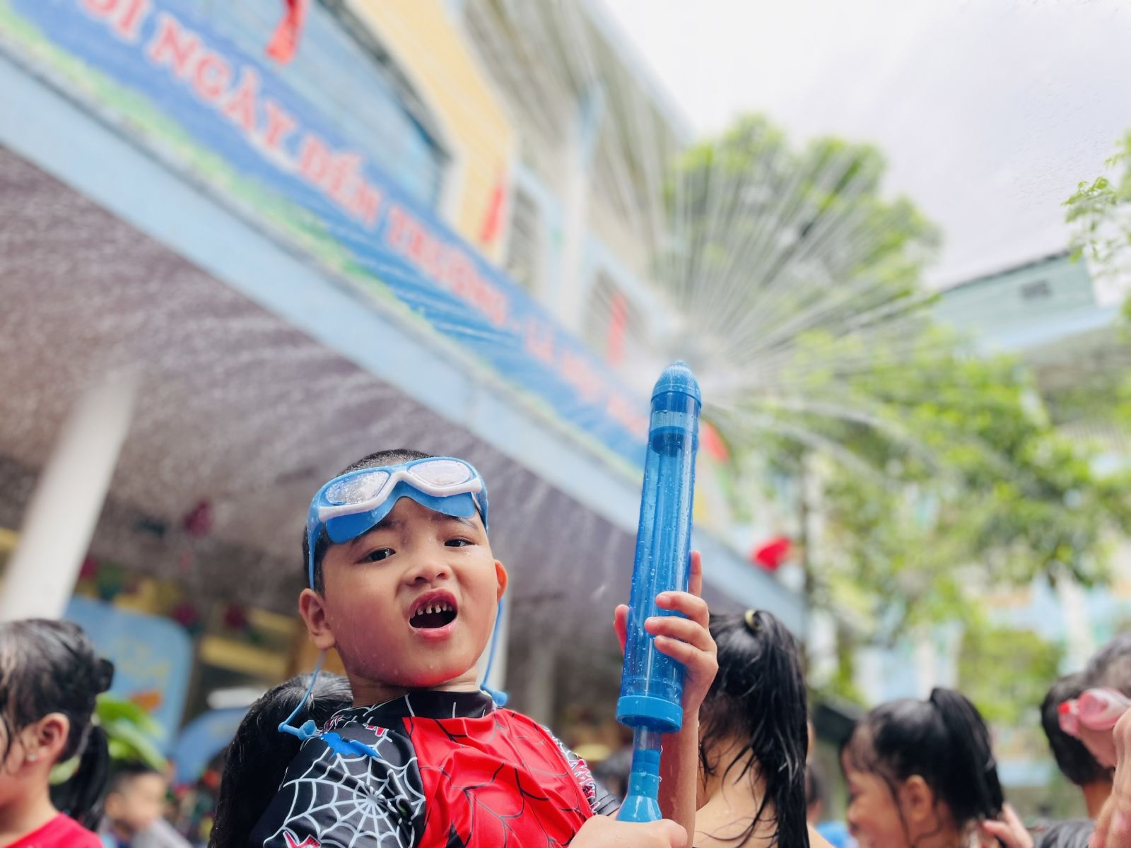 NGÀY HỘI NƯỚC CÙNG BÉ CHÀO HÈ NĂM 2025 CỦA TRƯỜNG MẦM NON TỨ LIÊN