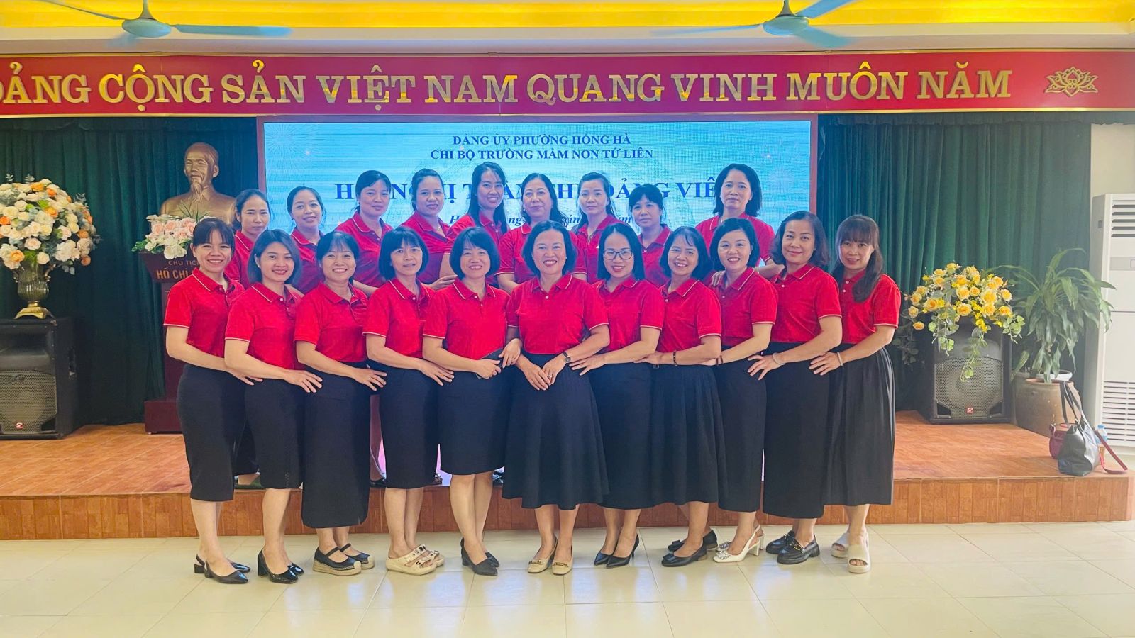 CHI BỘ TRƯỜNG MẦM NON TỨ LIÊN TỔ CHỨC HỘI NGHỊ ĐẢNG VIÊN