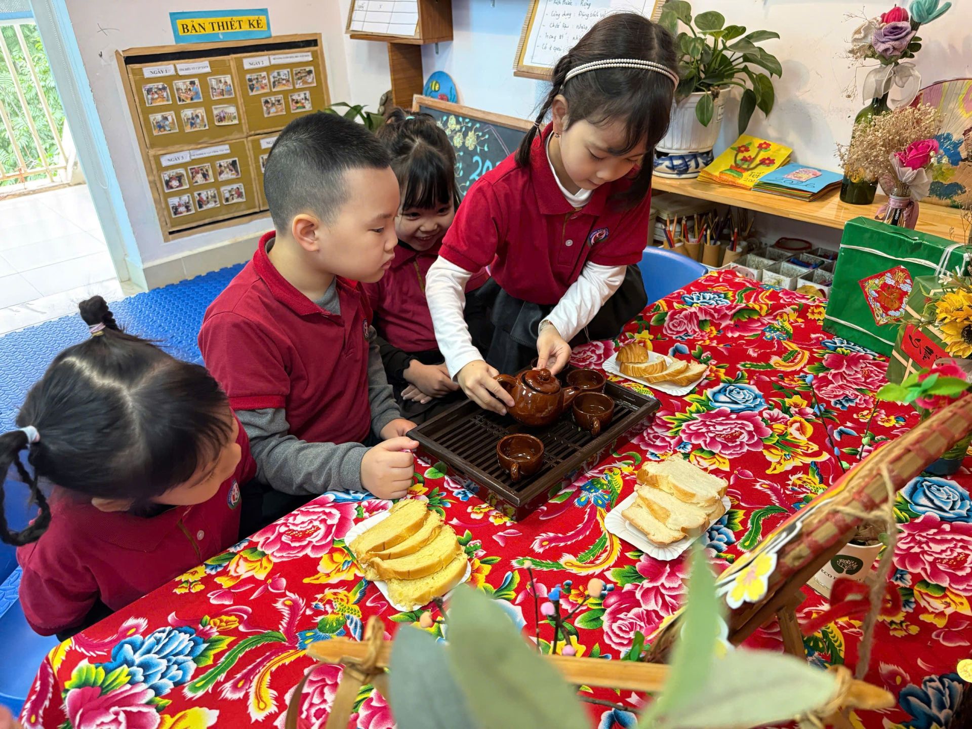 747516961094671713-1