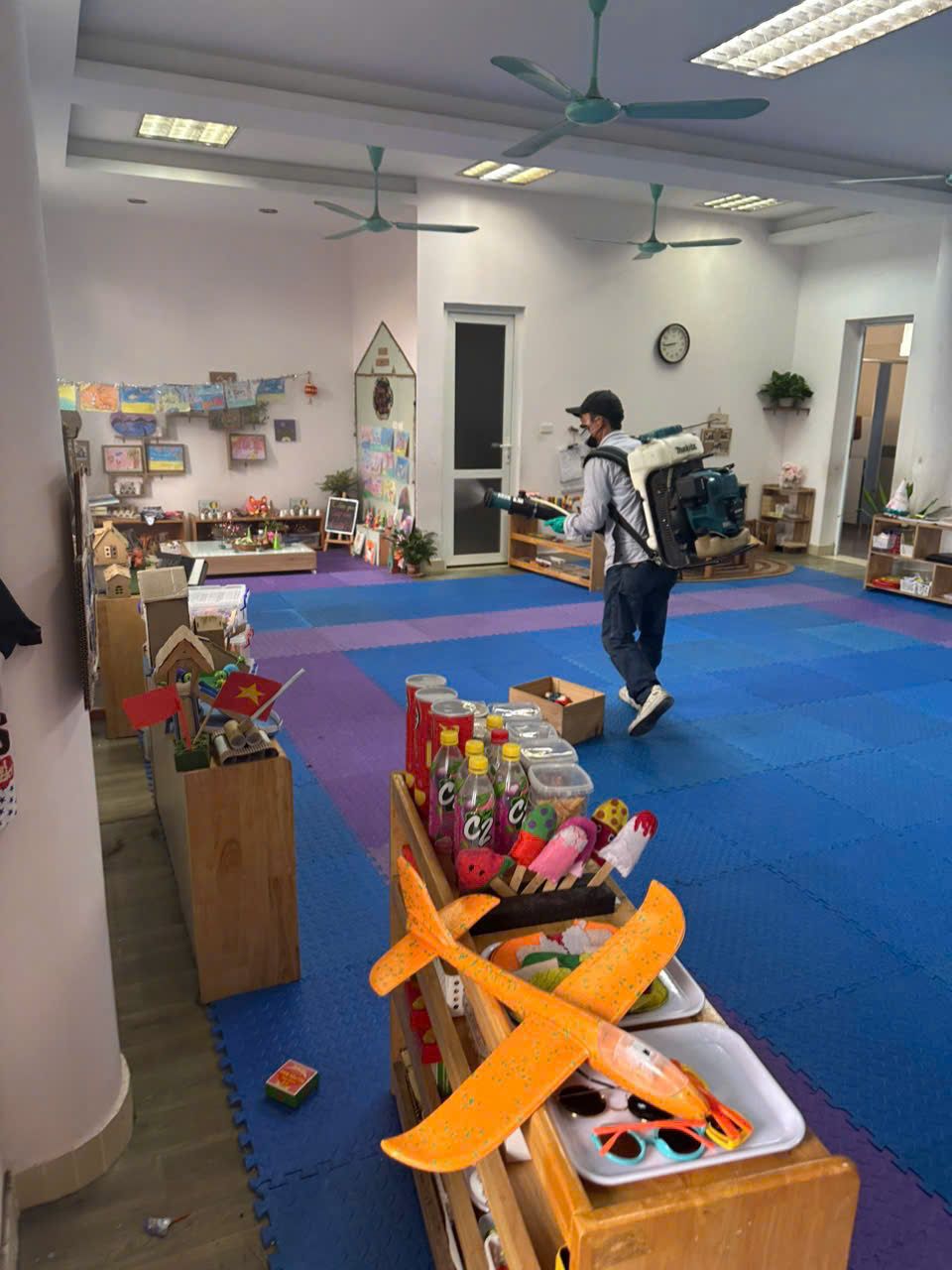 z7401372245073_4c815e21611653a24c14d04d4e894192