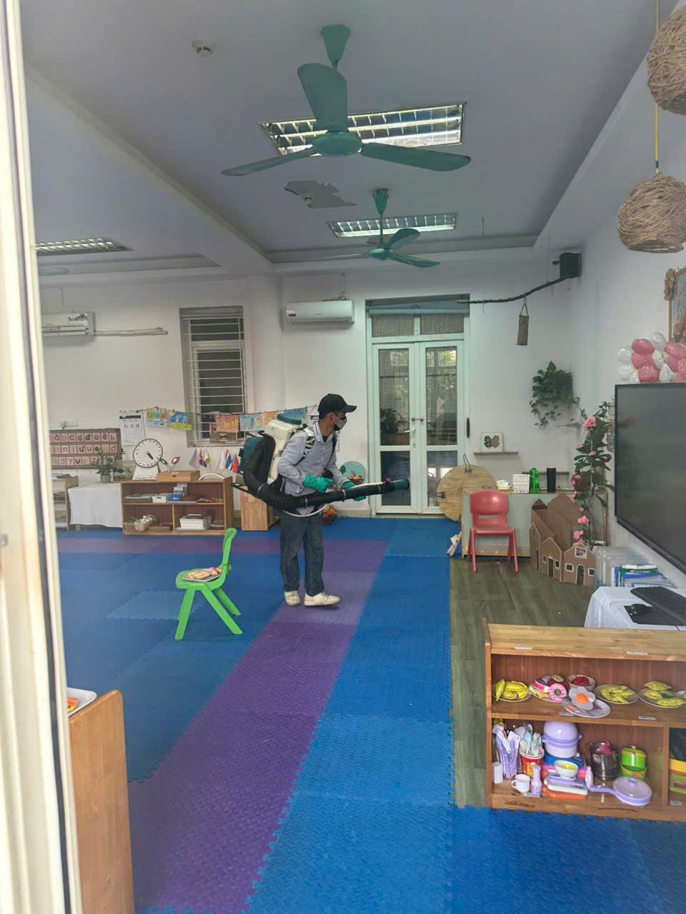 z7401372247876_f26fa872f4cd9b31cb2306c07549803a