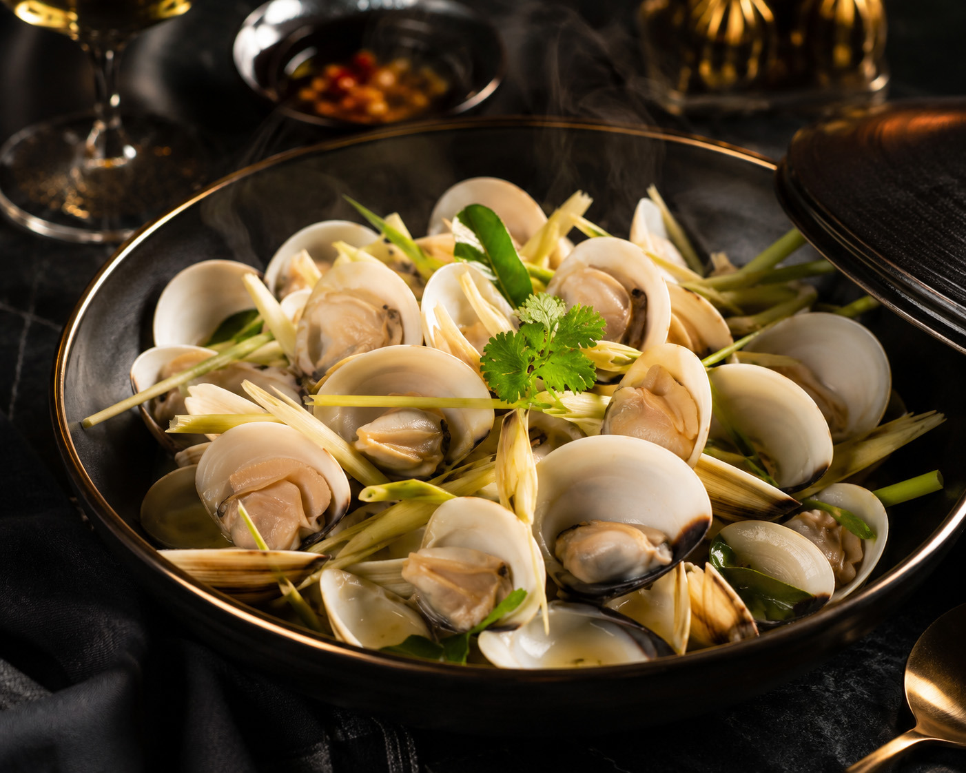 Nghêu hấp sả
