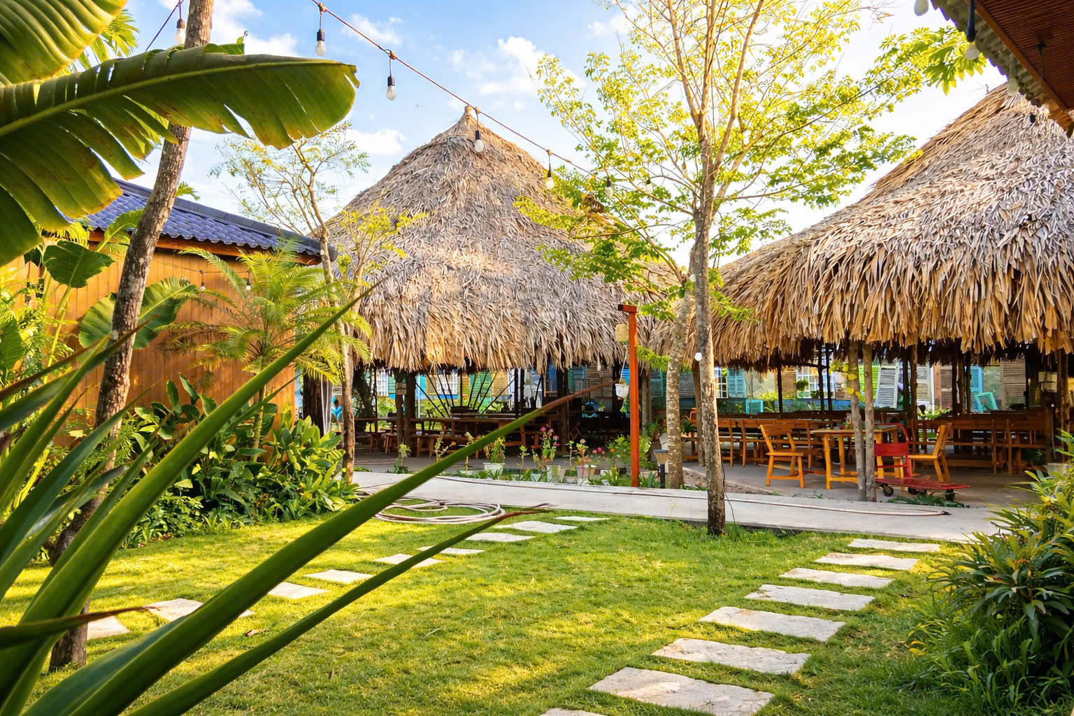 Khung cảnh ven biển — điểm check-in tuyệt đẹp