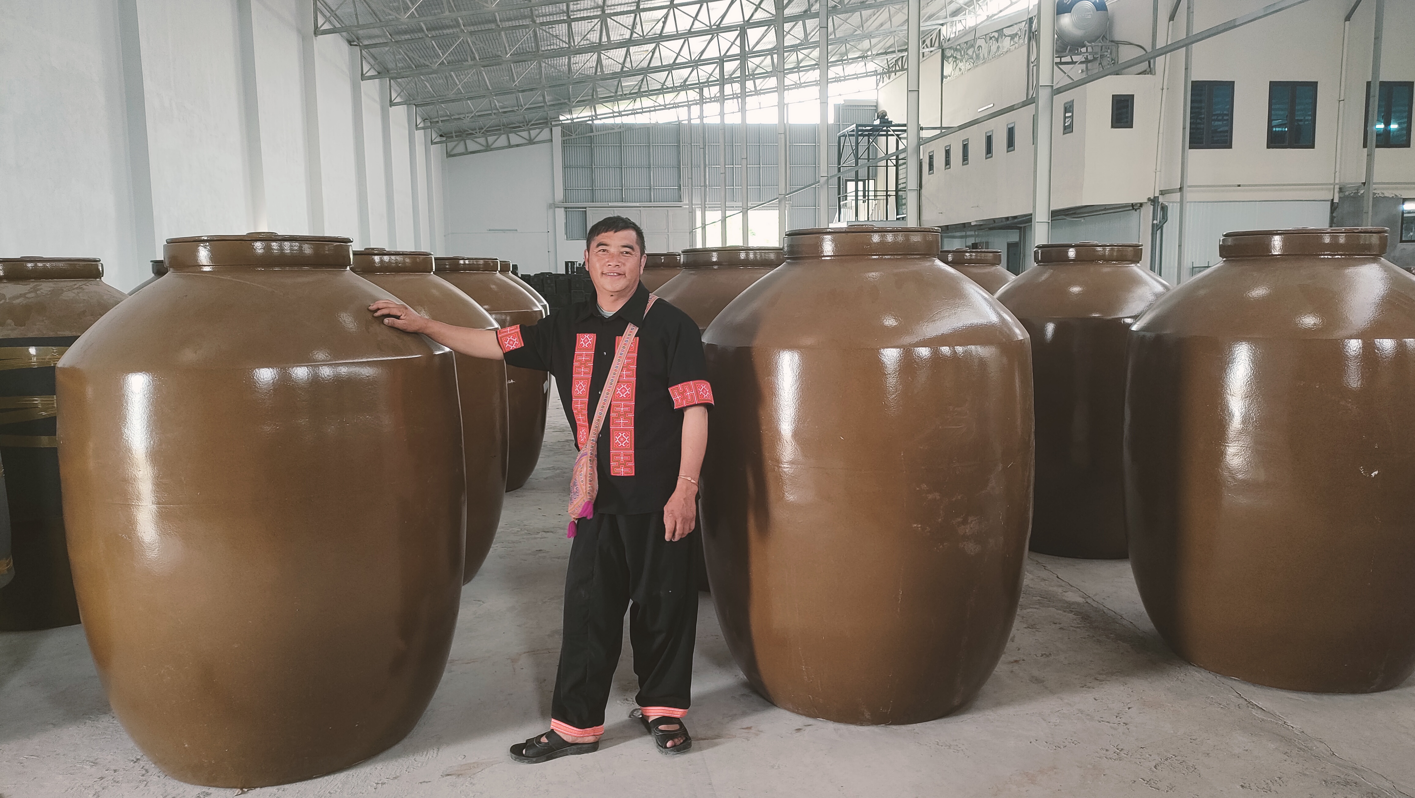 Rượu Sơn Tra - linh khí đất trời Nậm Nghiệp