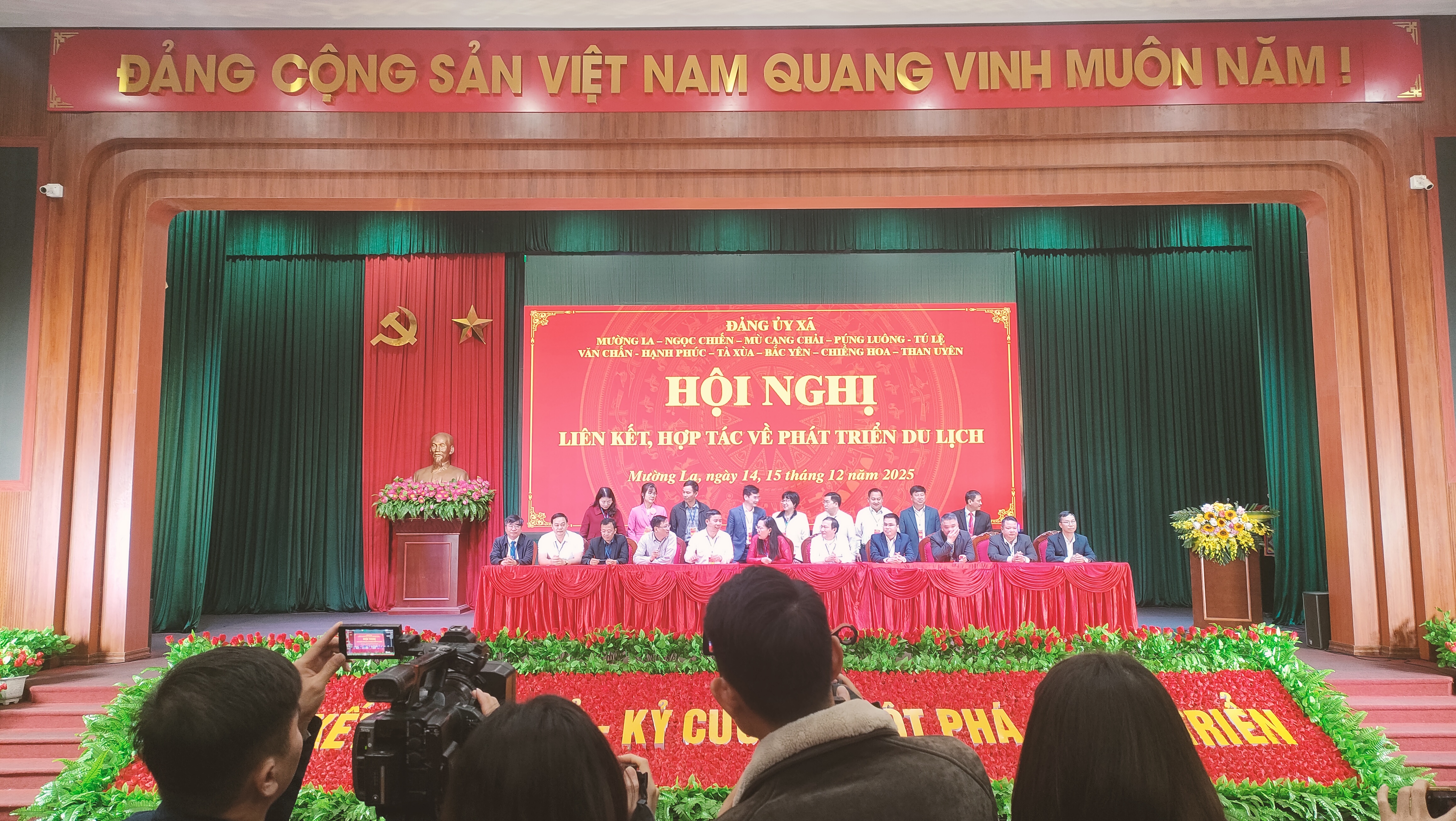 Vòng cung du lịch mới Sơn La - Lào Cai: tái định hình du lịch Tây Bắc
