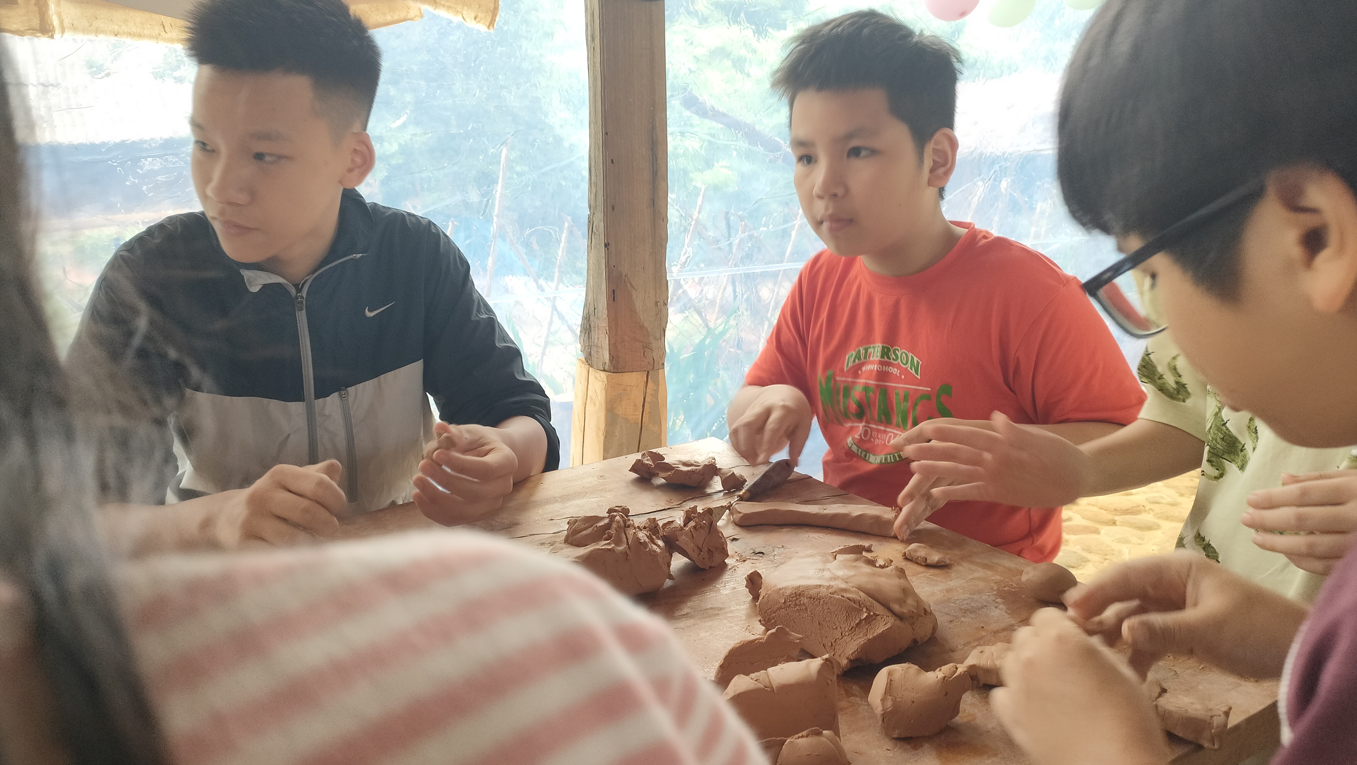 Trại hè Ngọc Chiến 2025: Trở về với thiên nhiên, gieo mầm sáng tạo