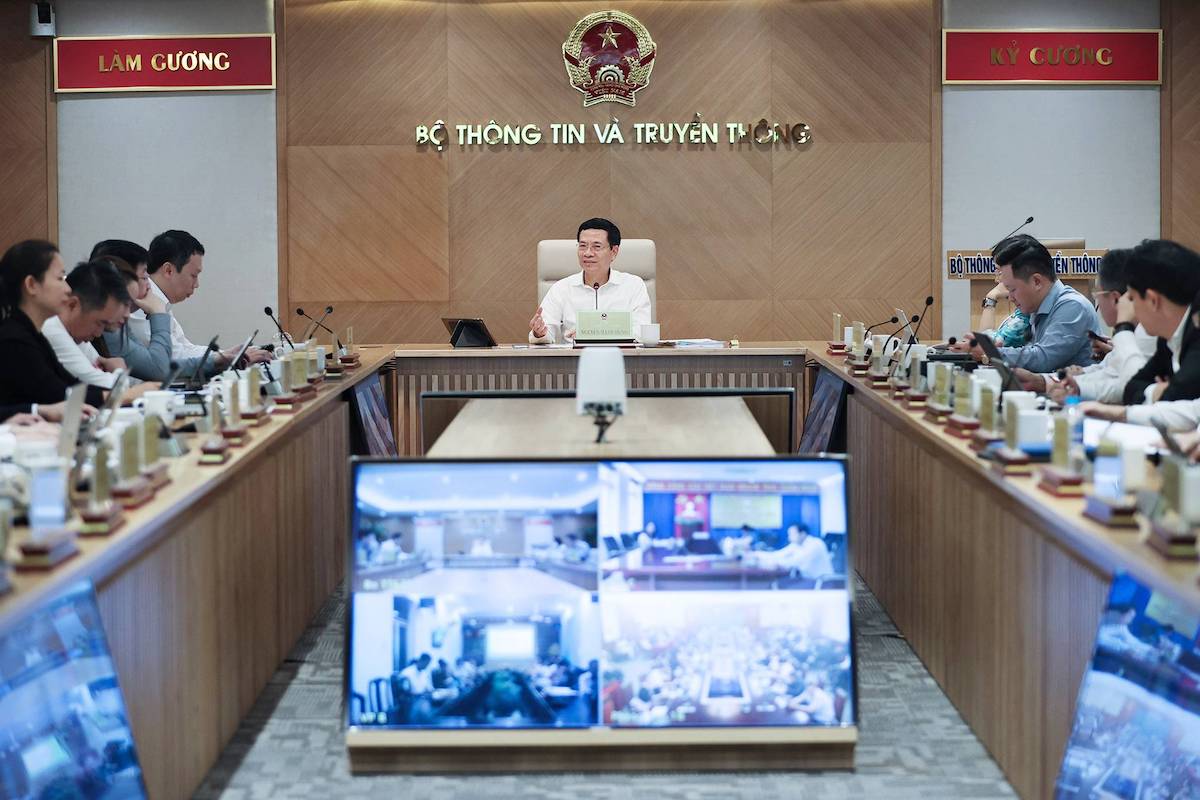 Bộ trưởng Bộ TT&amp;TT yêu cầu nhân rộng giải pháp Internet an toàn Make in Vietnam
