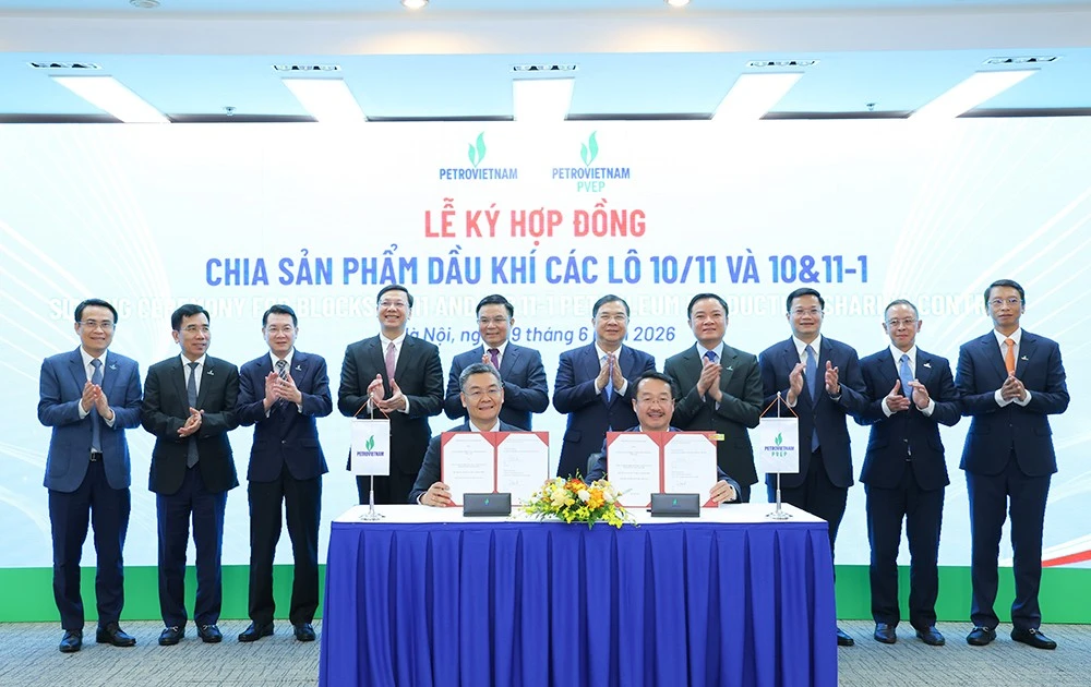Ký kết 2 hợp đồng dầu khí: Kiến tạo động lực tăng trưởng mới